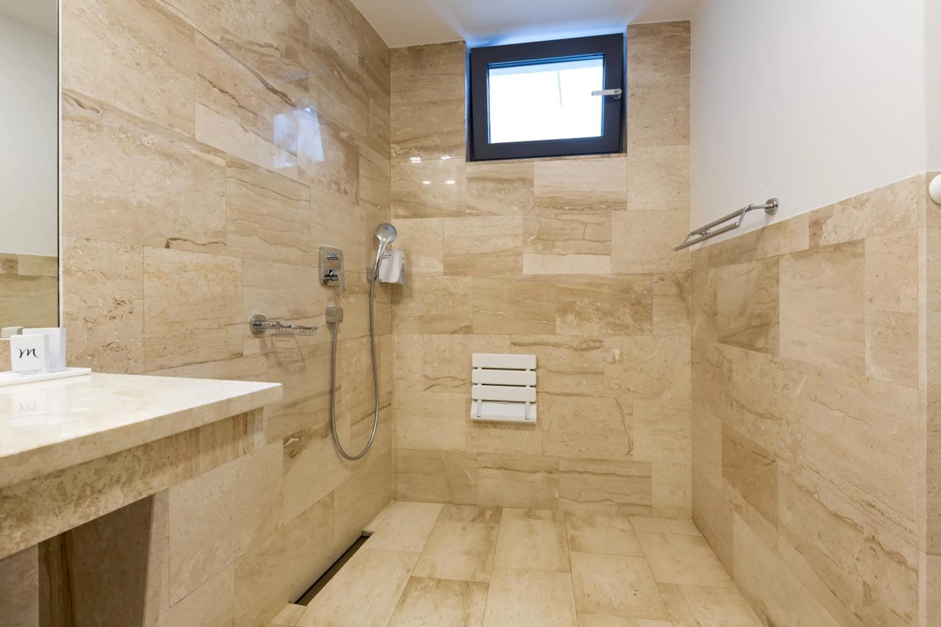 Shower in Abba Hotel