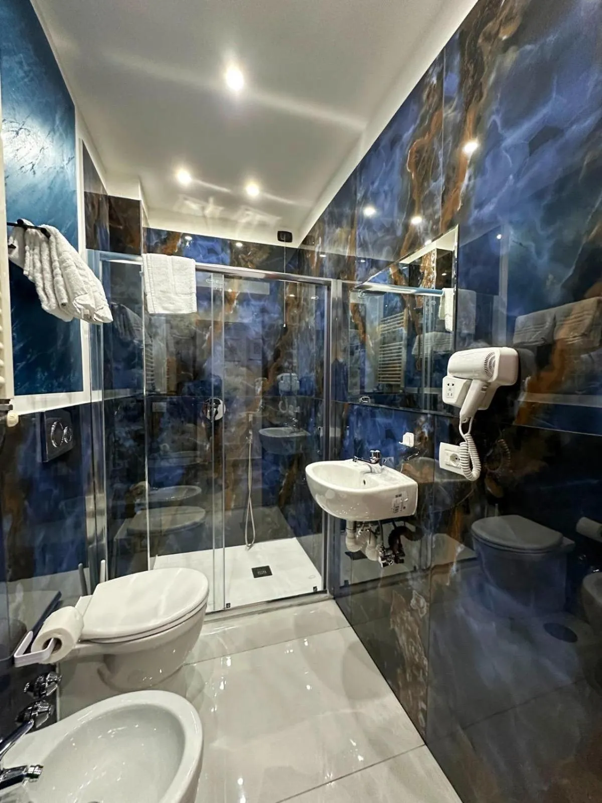 Shower in Hotel Barbato