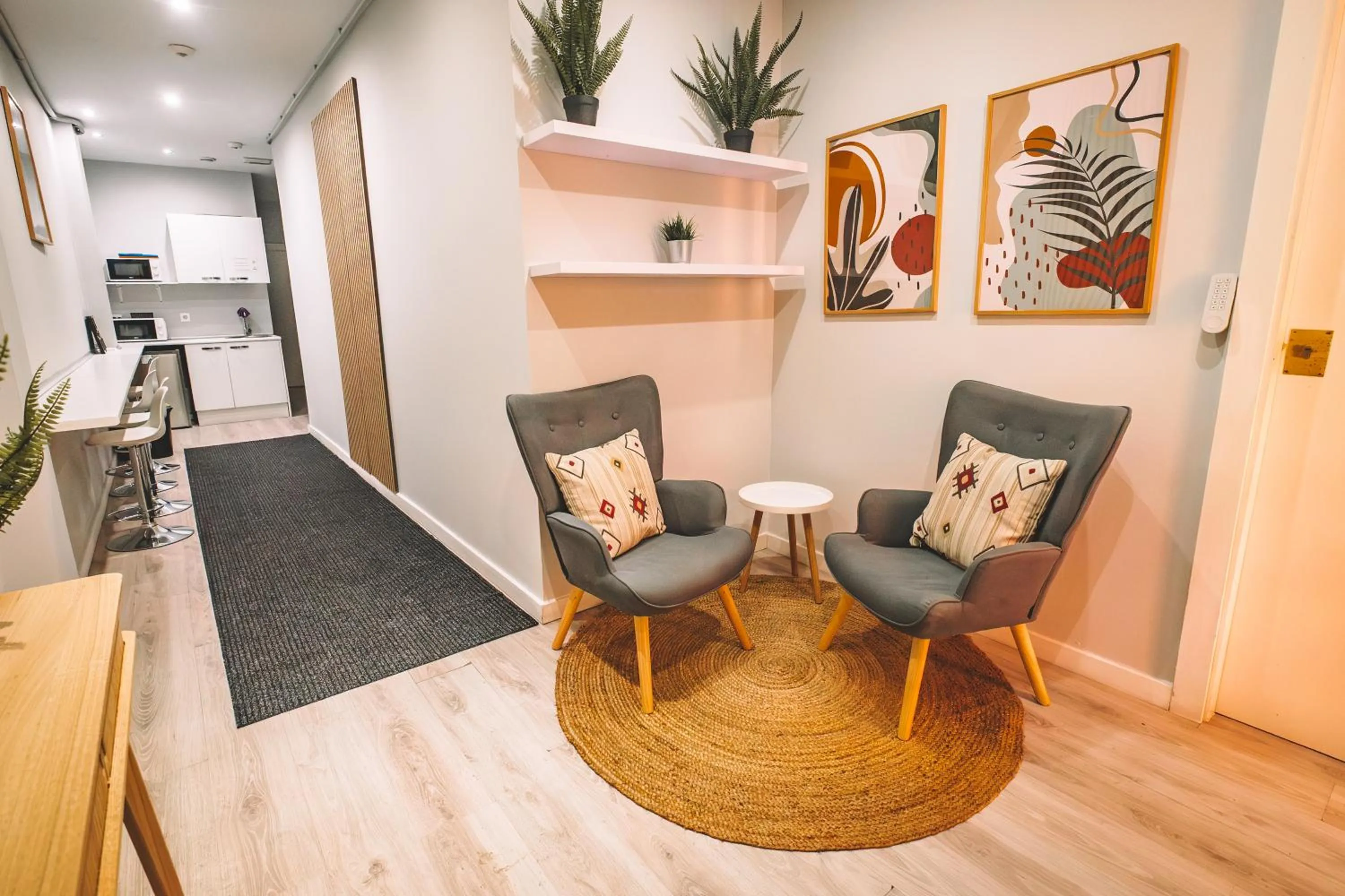 Living room in Fira Rooms Barcelona Hospitalet