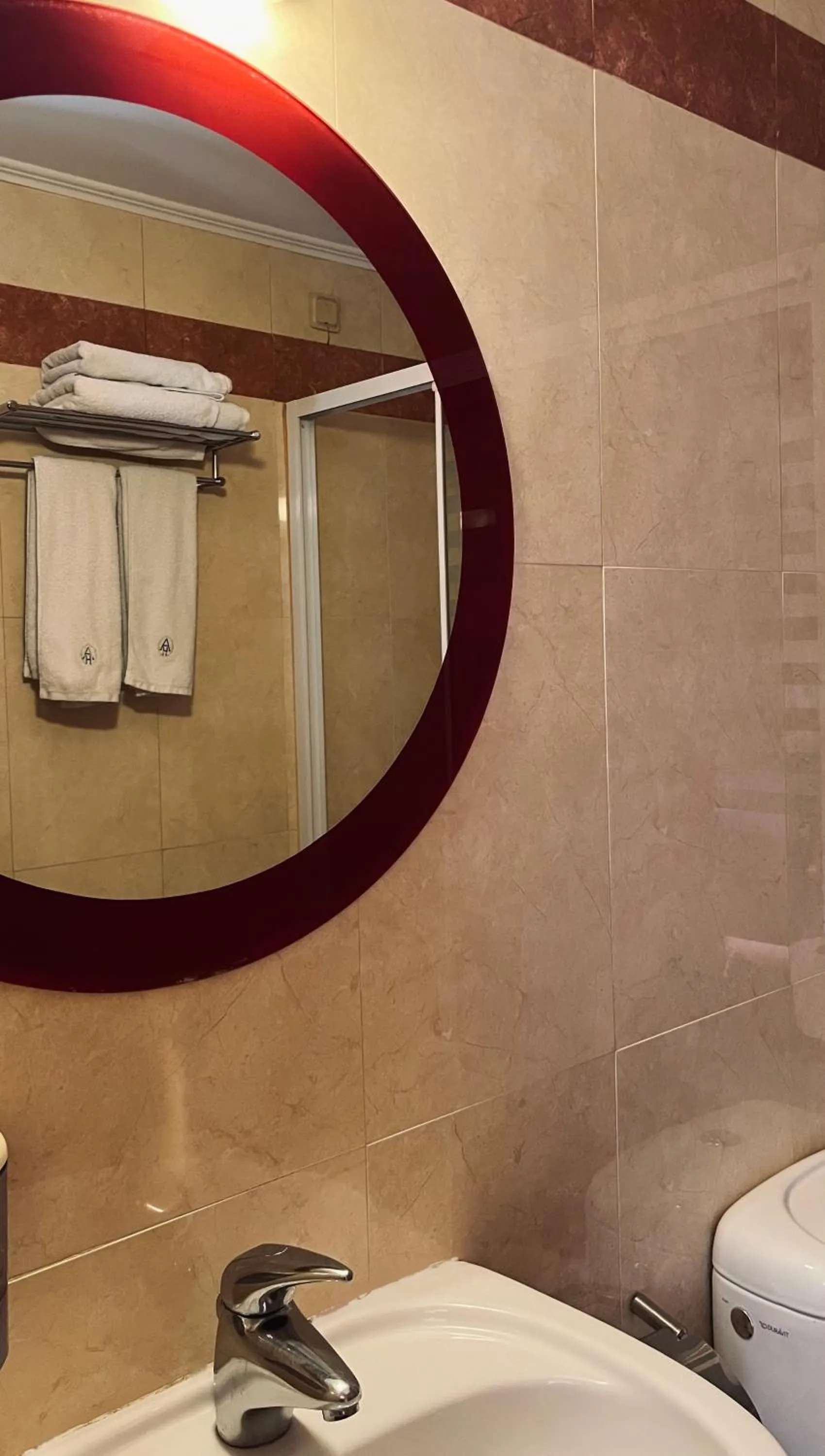 Shower in Alfa Hotel