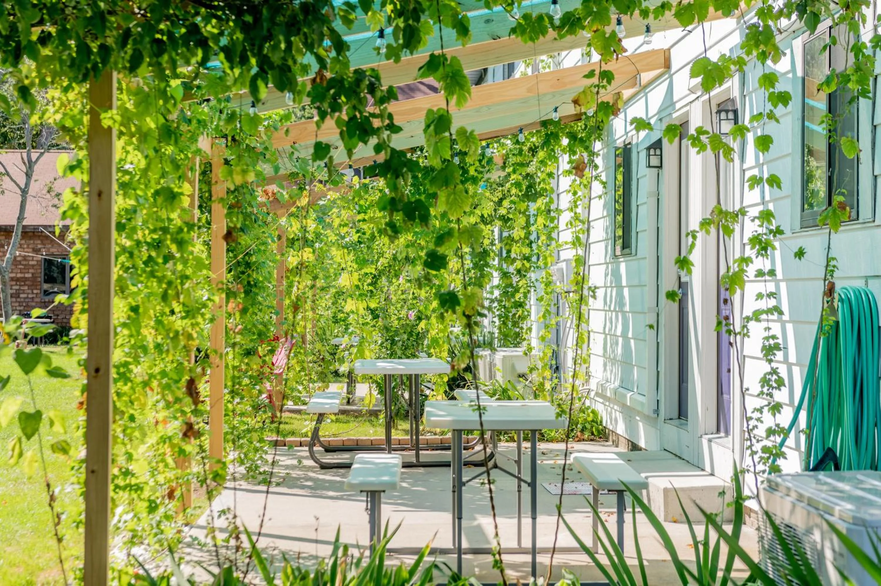 Property building in Hop & Vine Inn