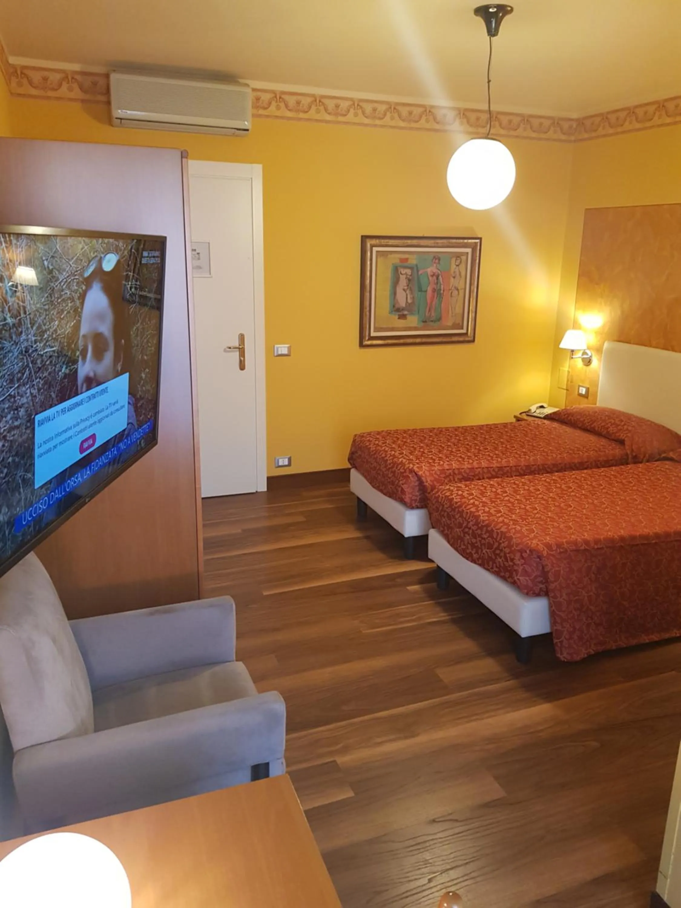 Bedroom, Bed in Hotel Diana