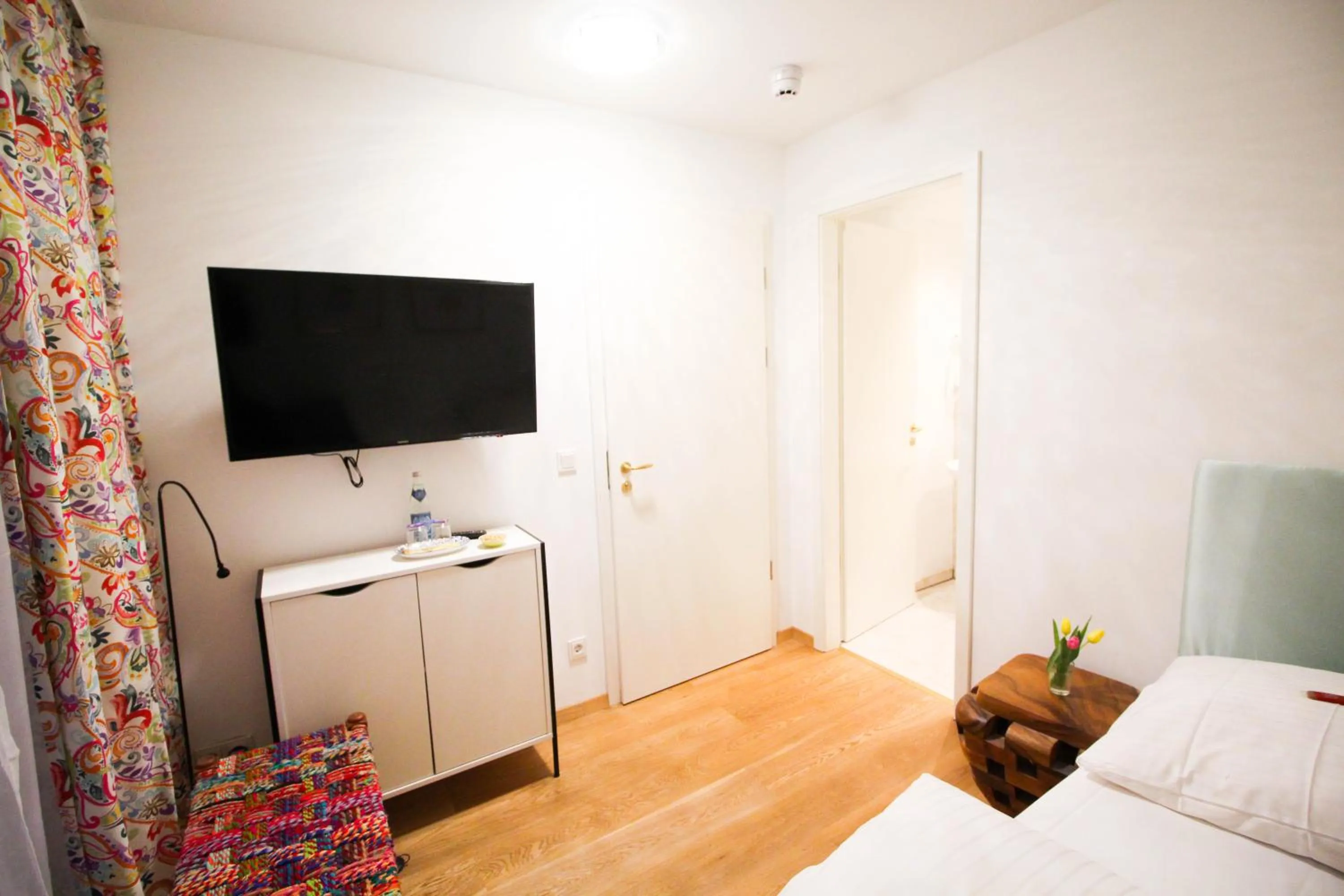 Bed in das kleine Hotel in München