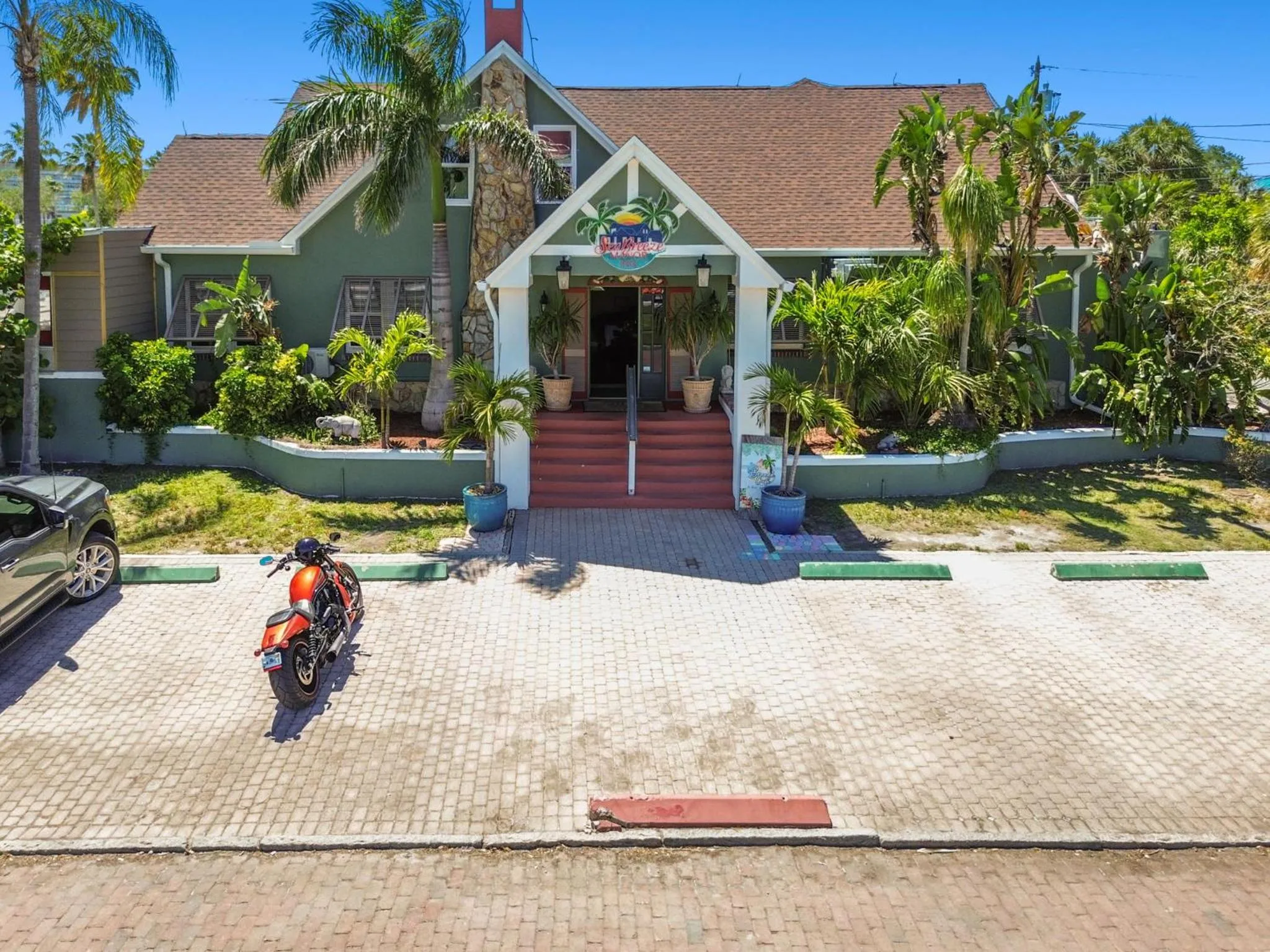 Sea Breeze Manor Inn