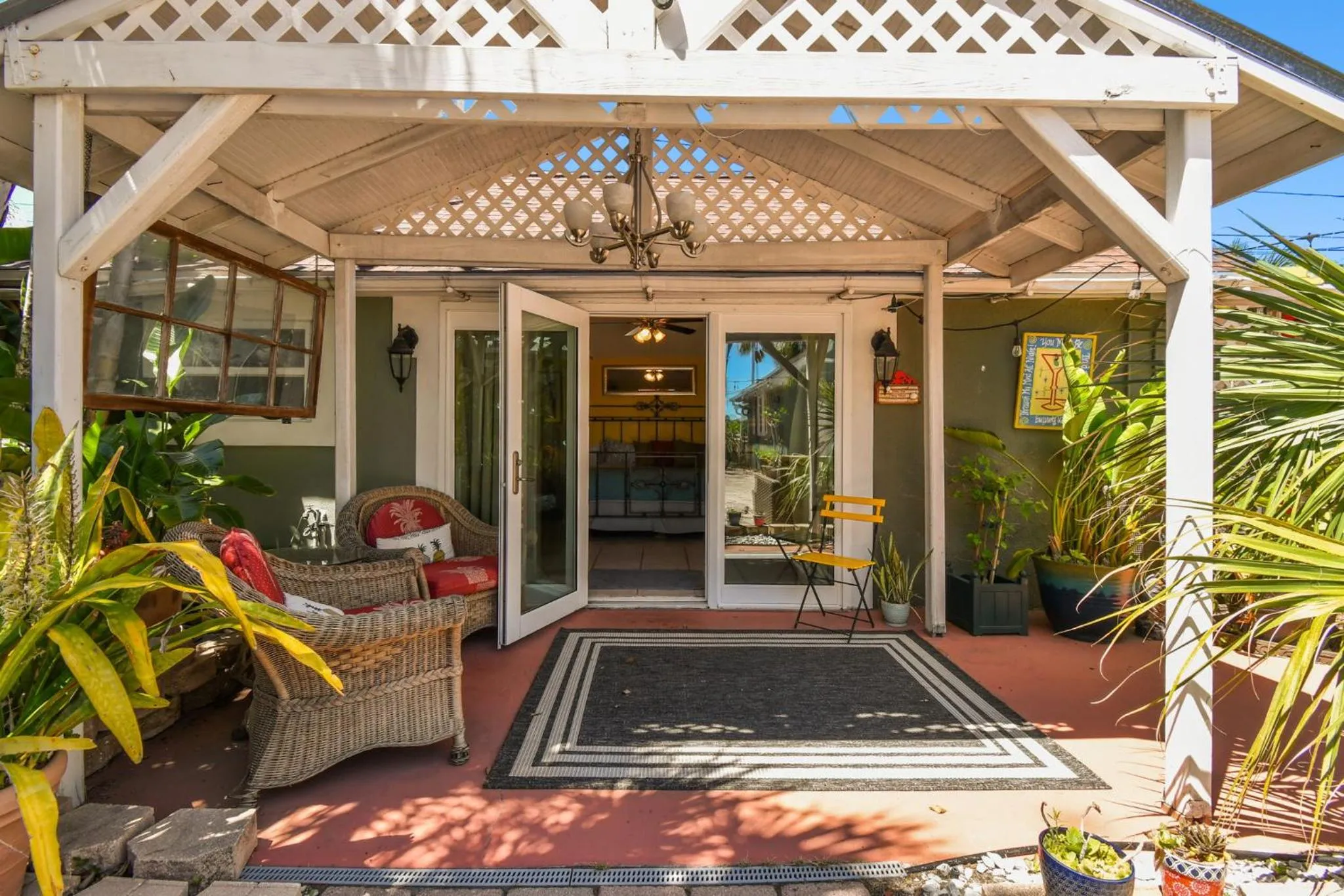 Sea Breeze Manor Inn