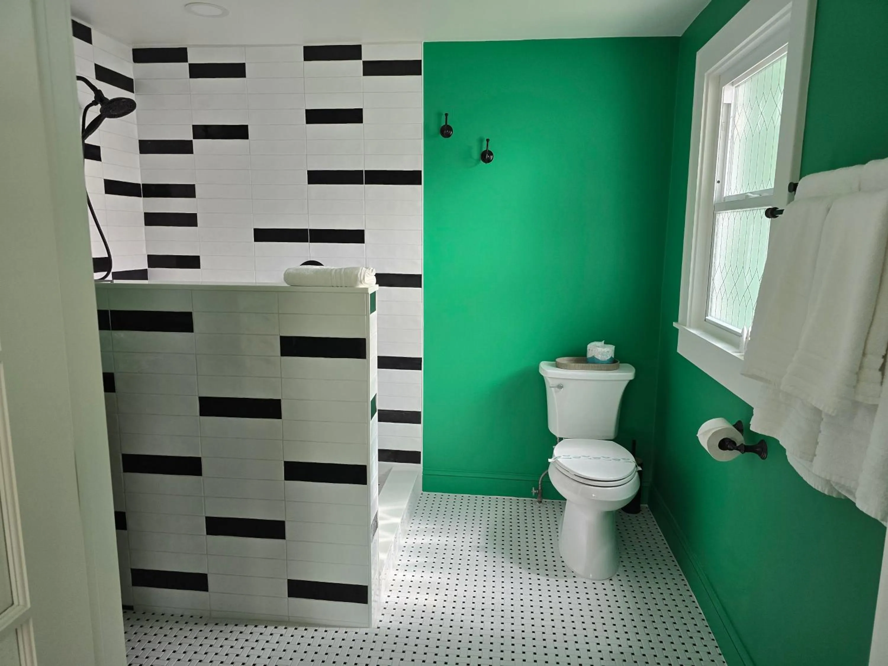 Bathroom in Sea Breeze Manor Inn