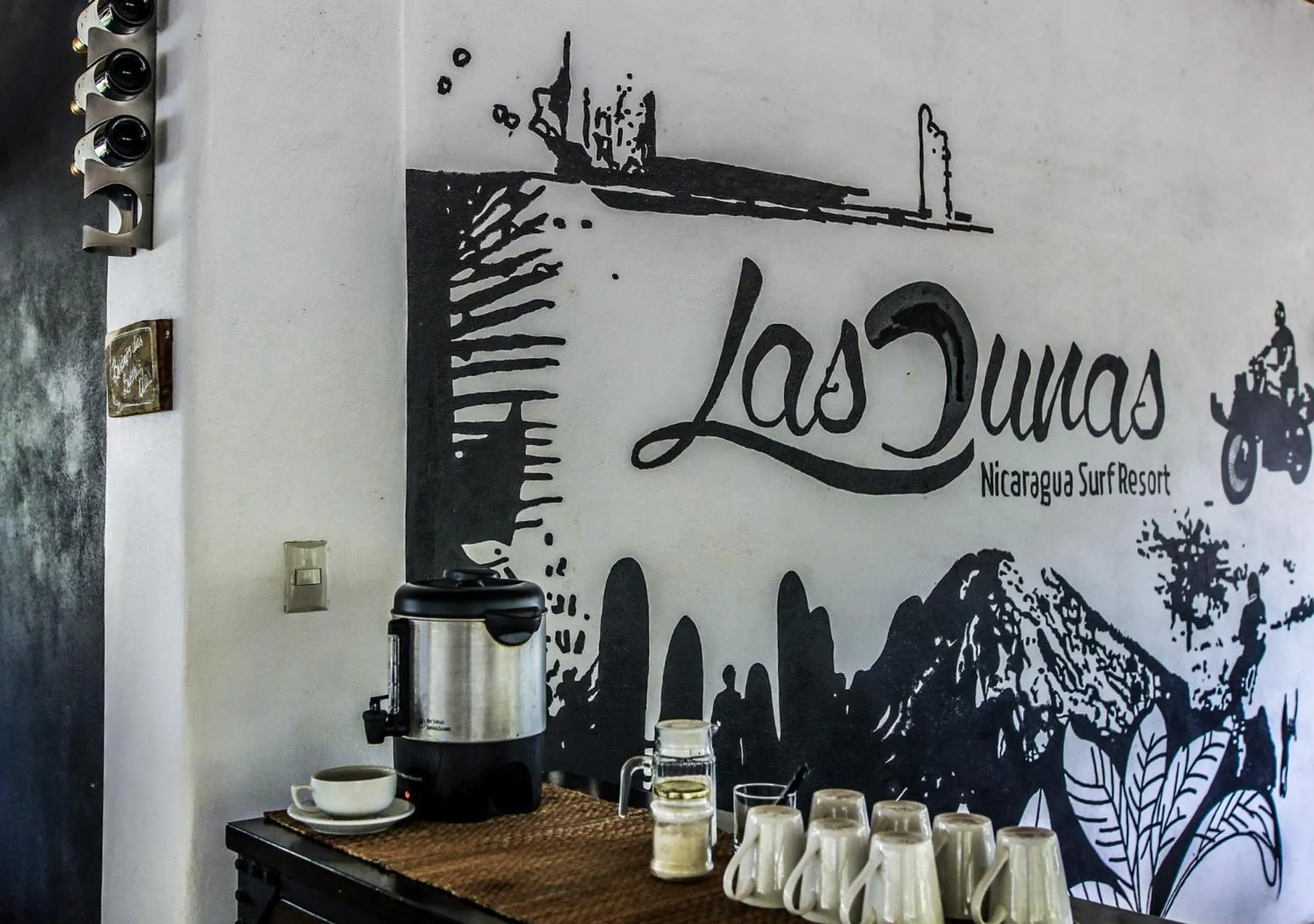 Food and drinks in Las Dunas Surf Resort