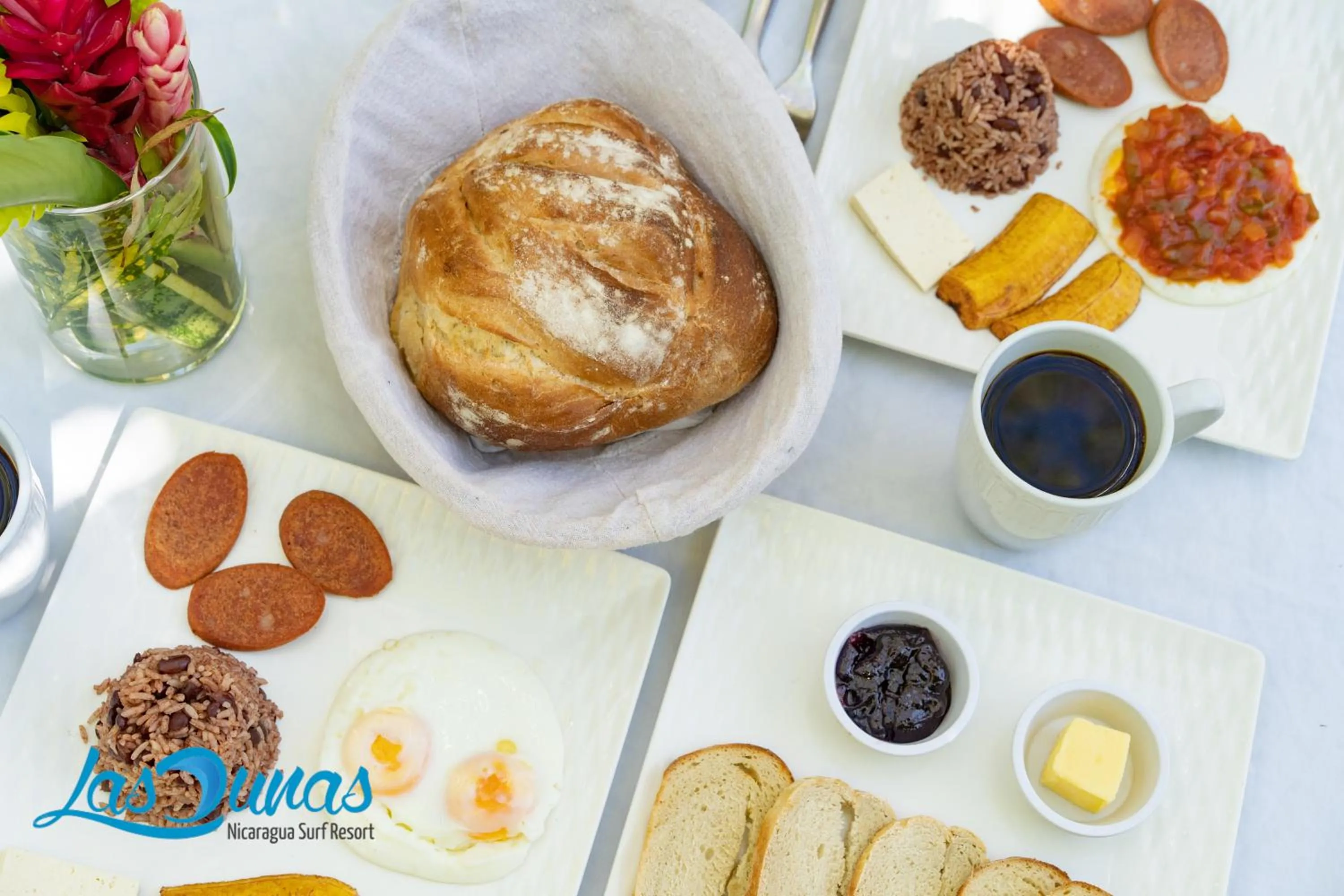 Breakfast in Las Dunas Surf Resort