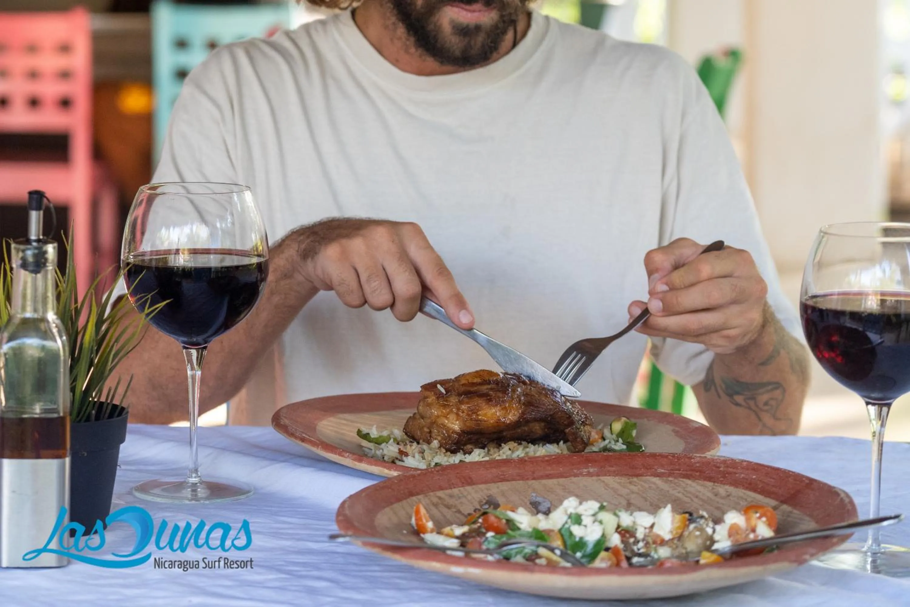 Food and drinks in Las Dunas Surf Resort