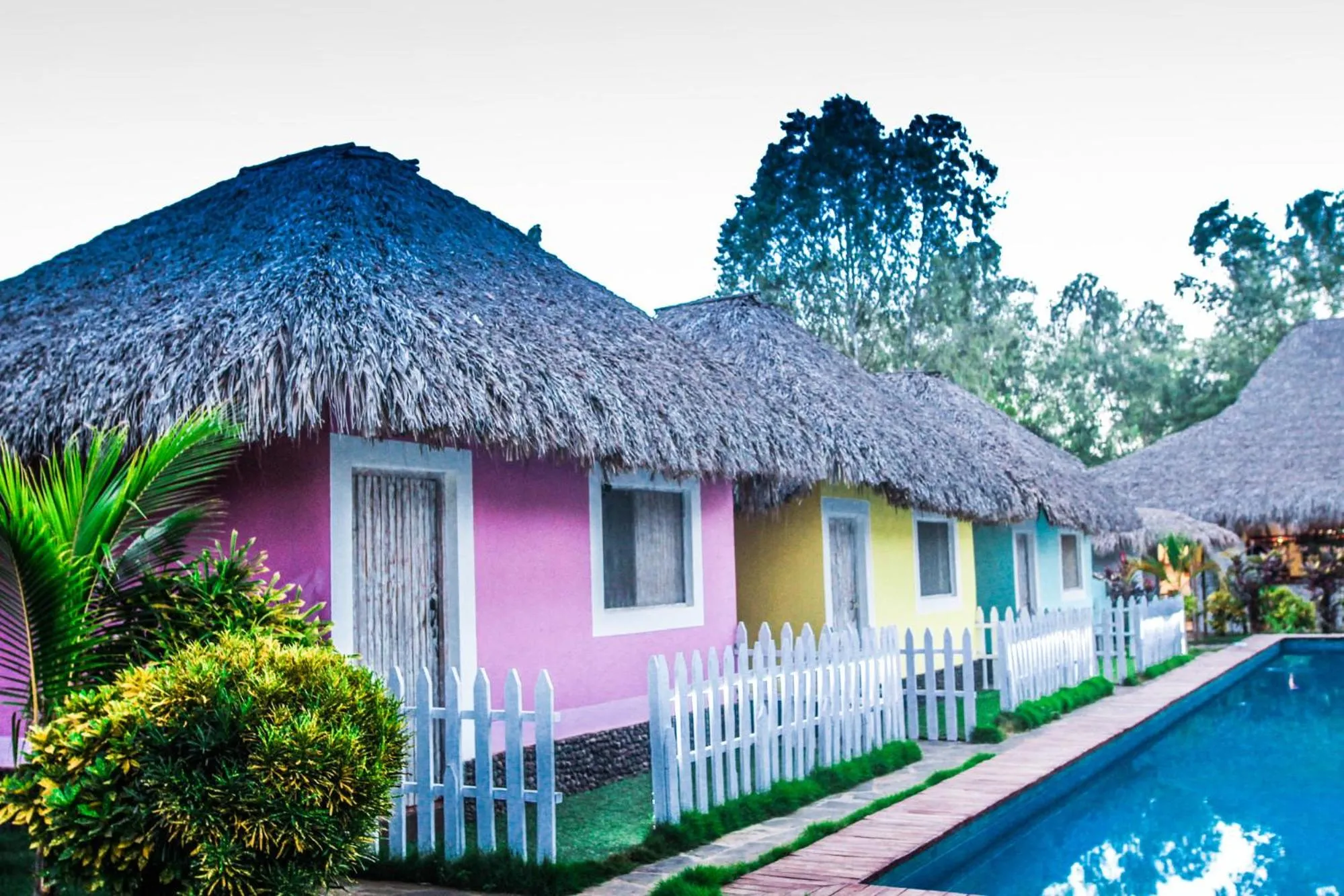 Property building in Las Dunas Surf Resort