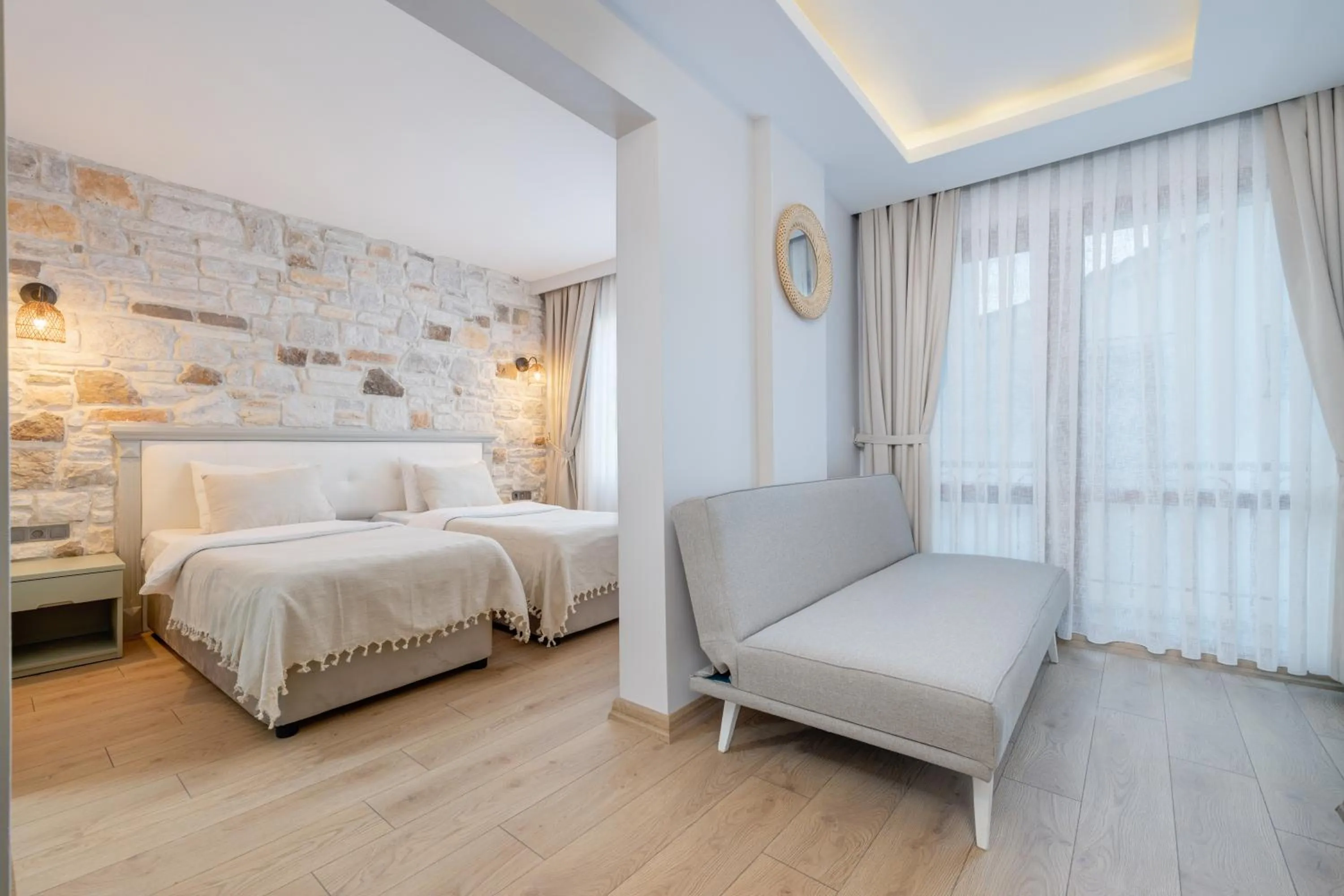 Bed in Hanedan Otel Foca Izmir