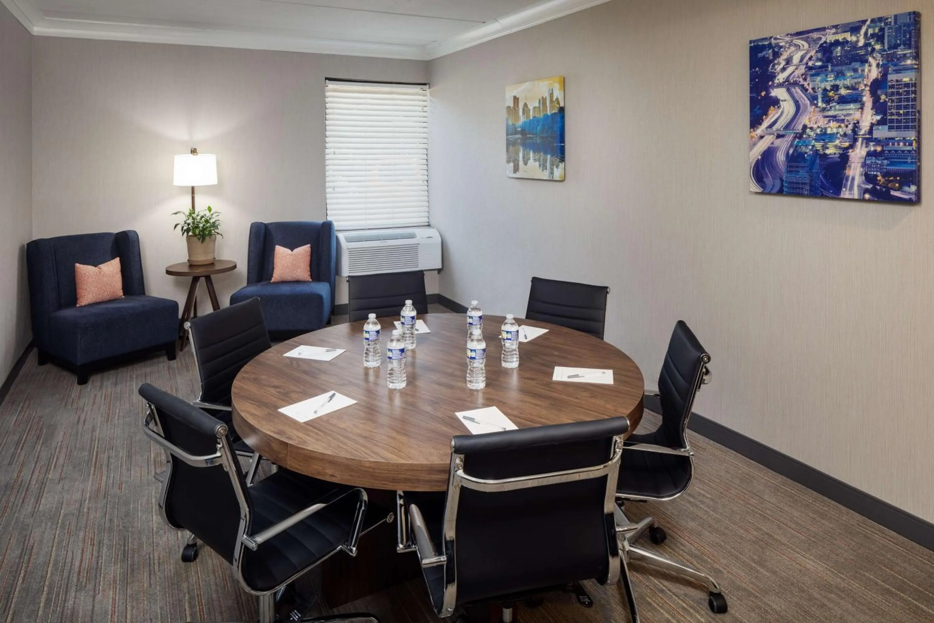 Meeting/conference room in Hampton Inn Atlanta-Northlake