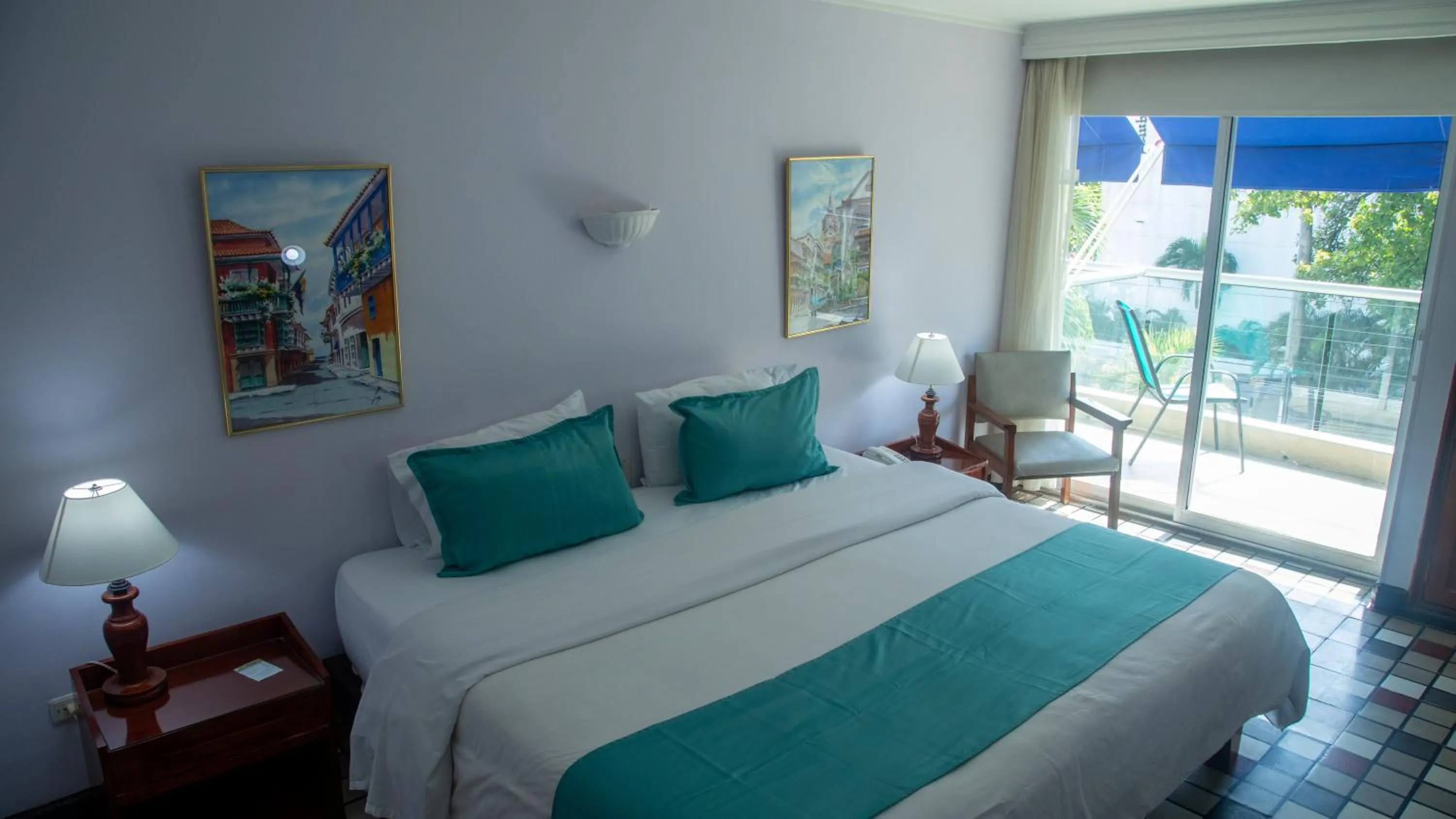 Balcony/Terrace, Bed in Hotel Bahia Cartagena
