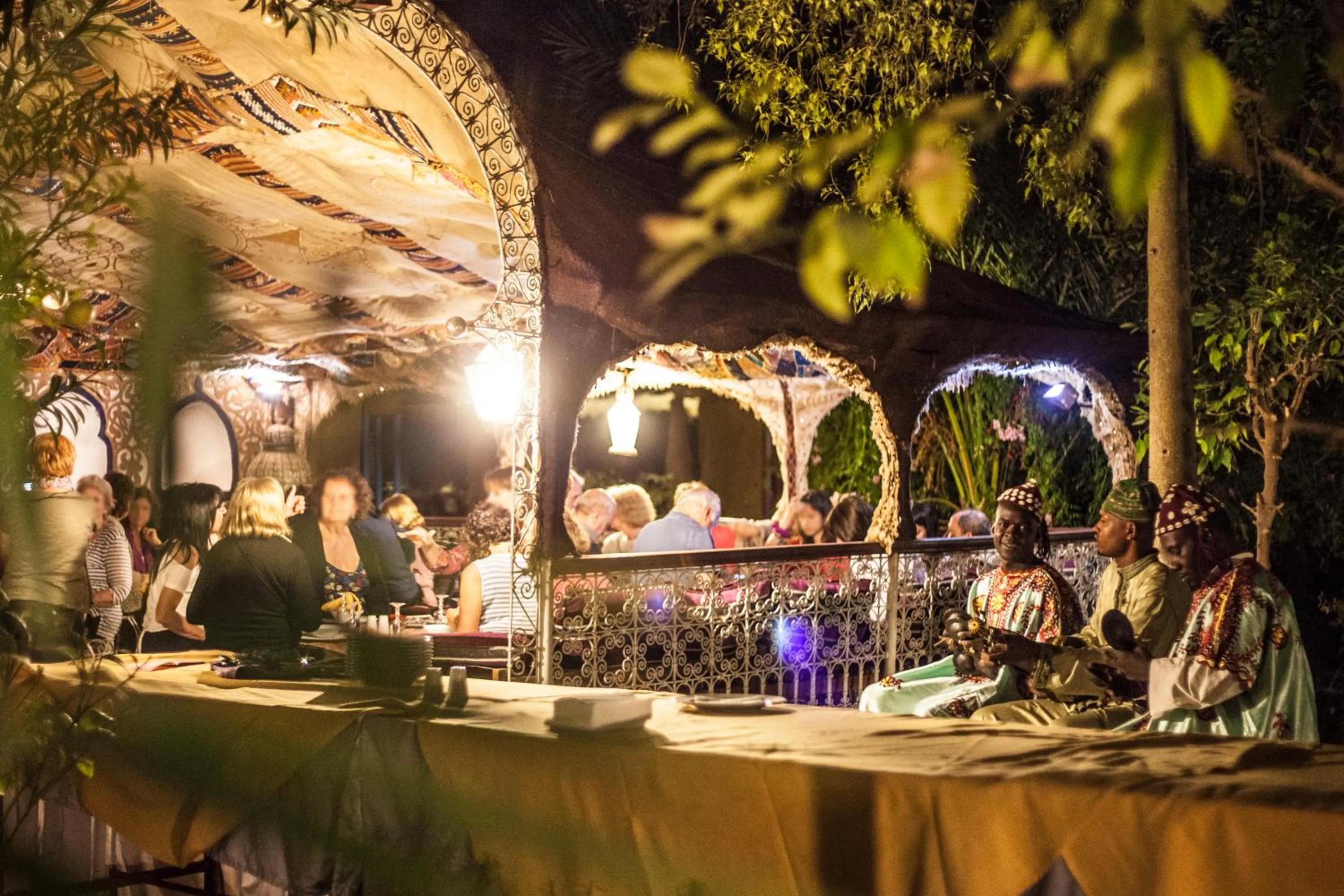 Restaurant/places to eat in Riad Lamane