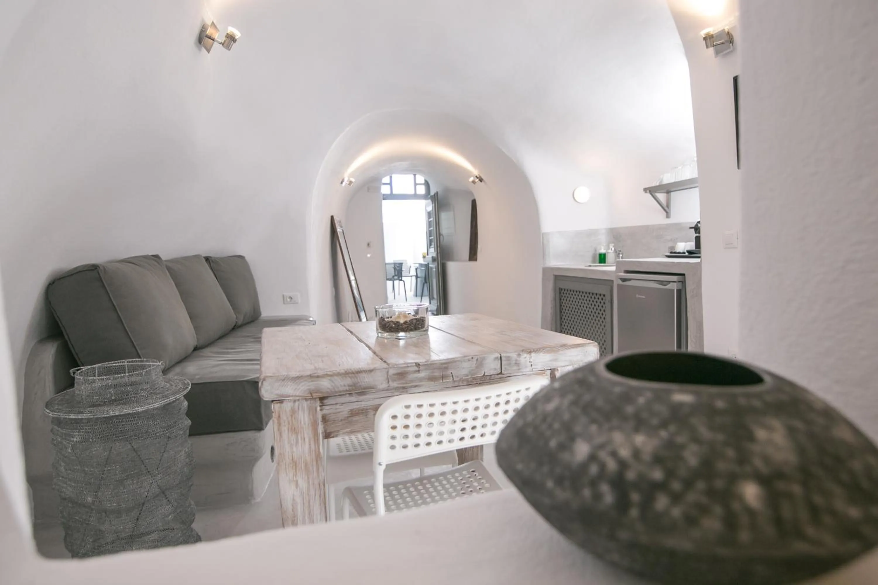 Coffee/tea facilities in Theodora Suites