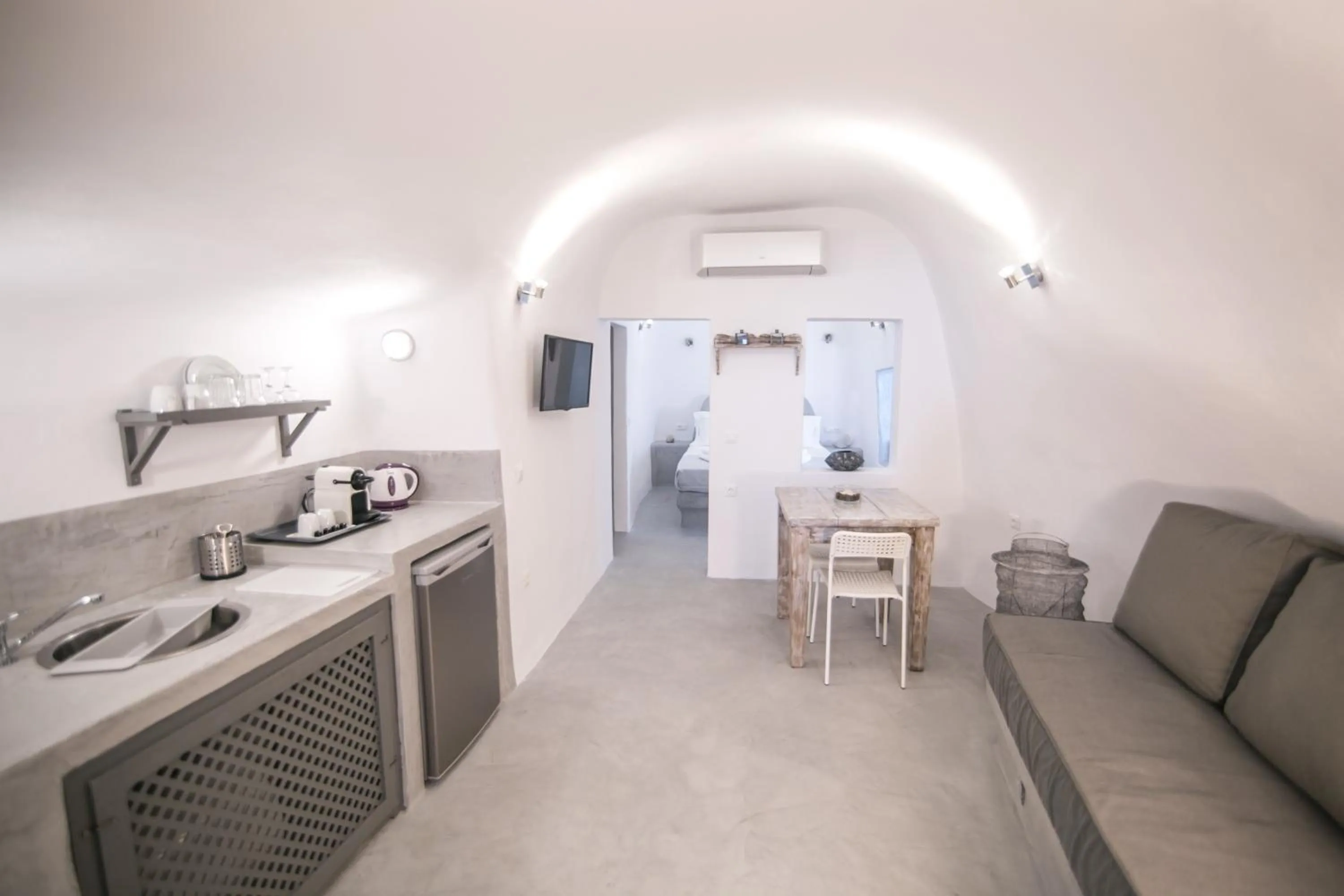 TV and multimedia in Theodora Suites