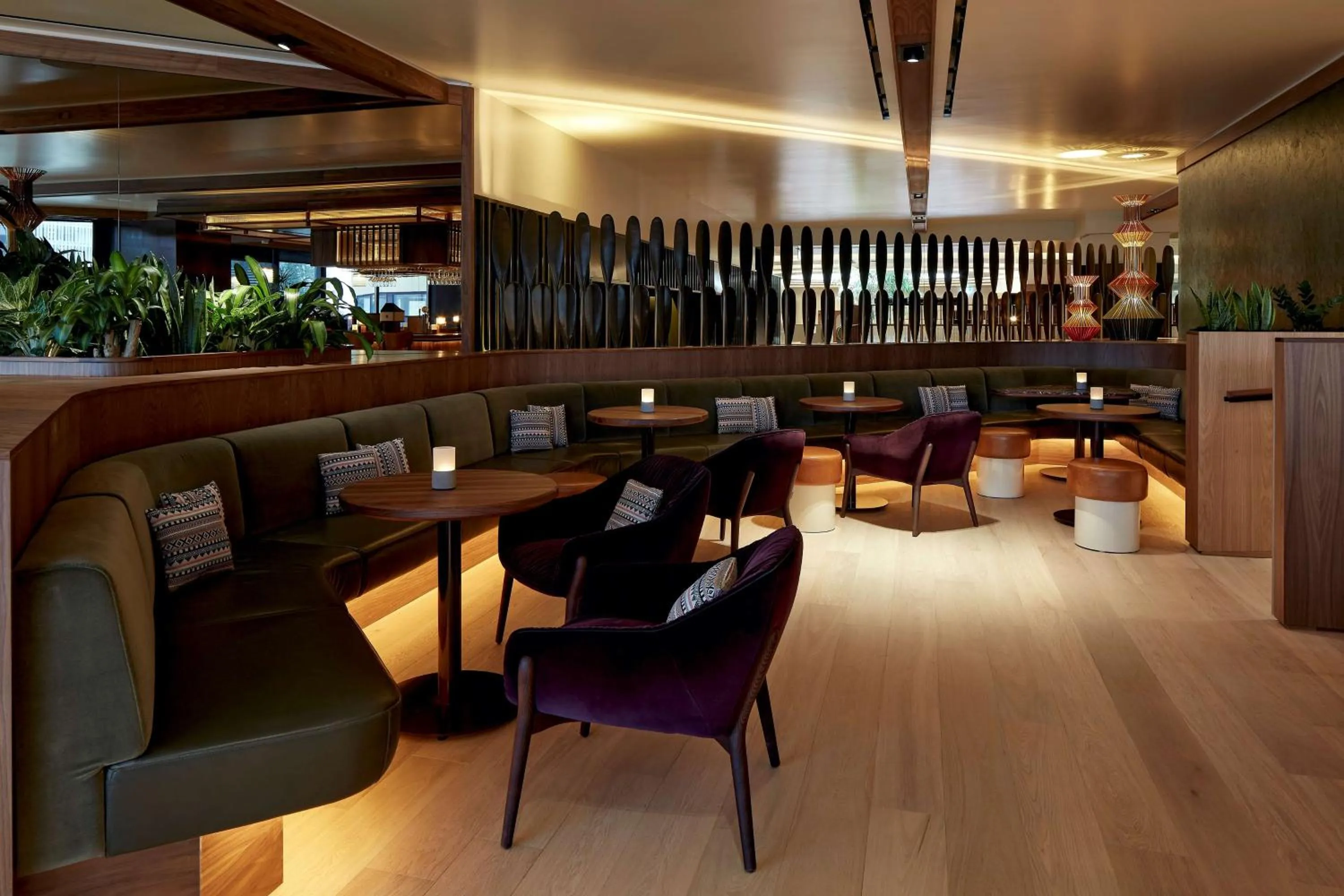 Restaurant/places to eat in DoubleTree By Hilton Montreal