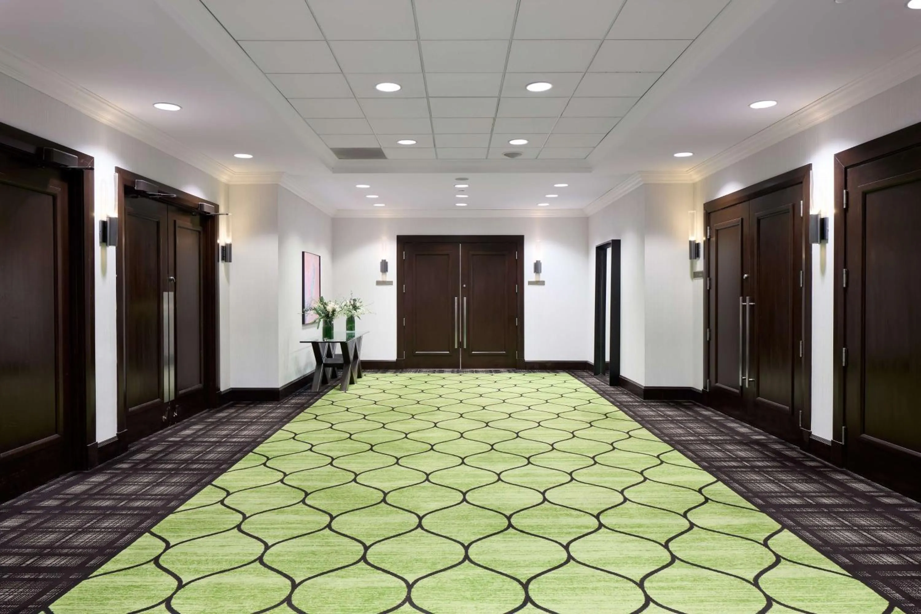 Meeting/conference room in DoubleTree By Hilton Montreal