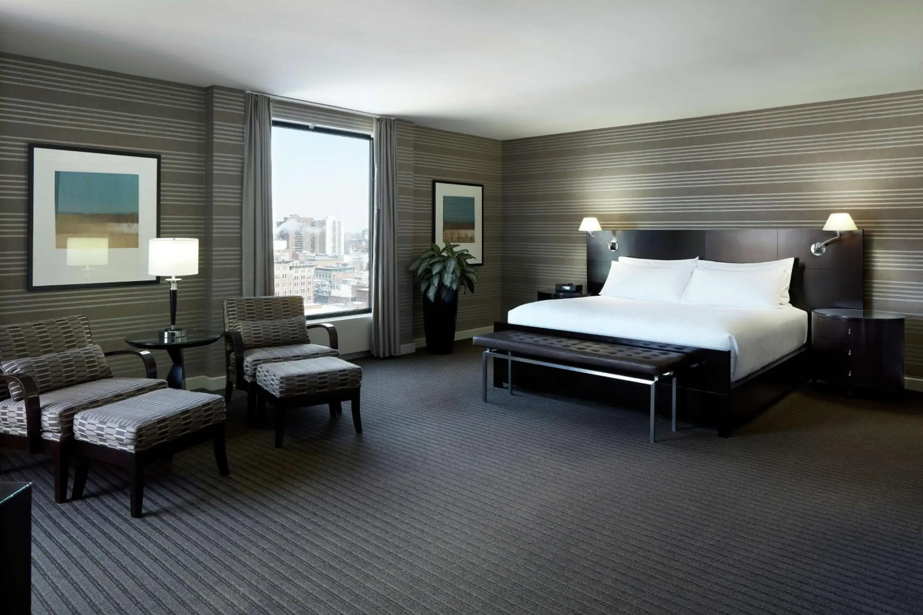 Presidential King Suite in DoubleTree By Hilton Montreal Presidential King Suite in DoubleTree By Hilton Montreal