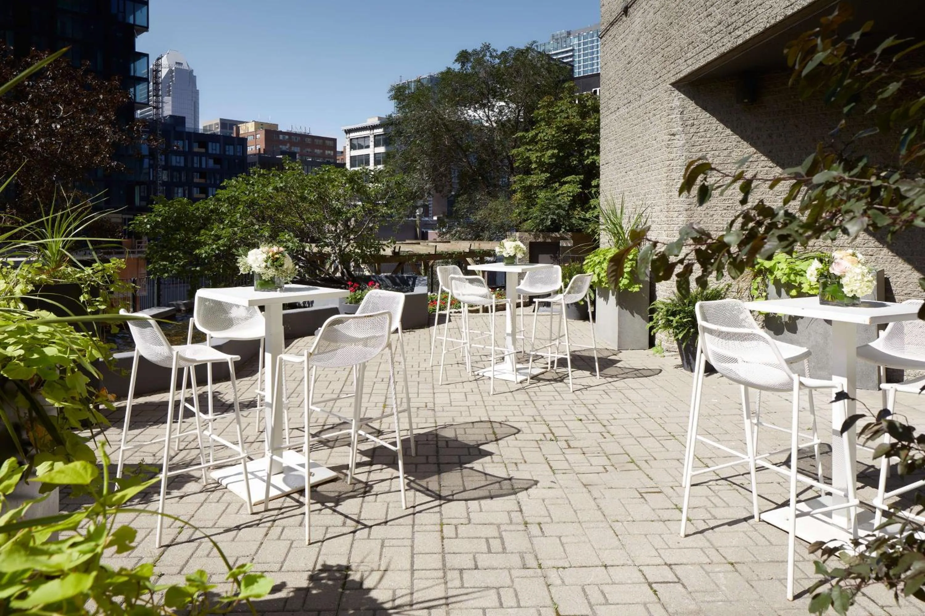 Meeting/conference room in DoubleTree By Hilton Montreal