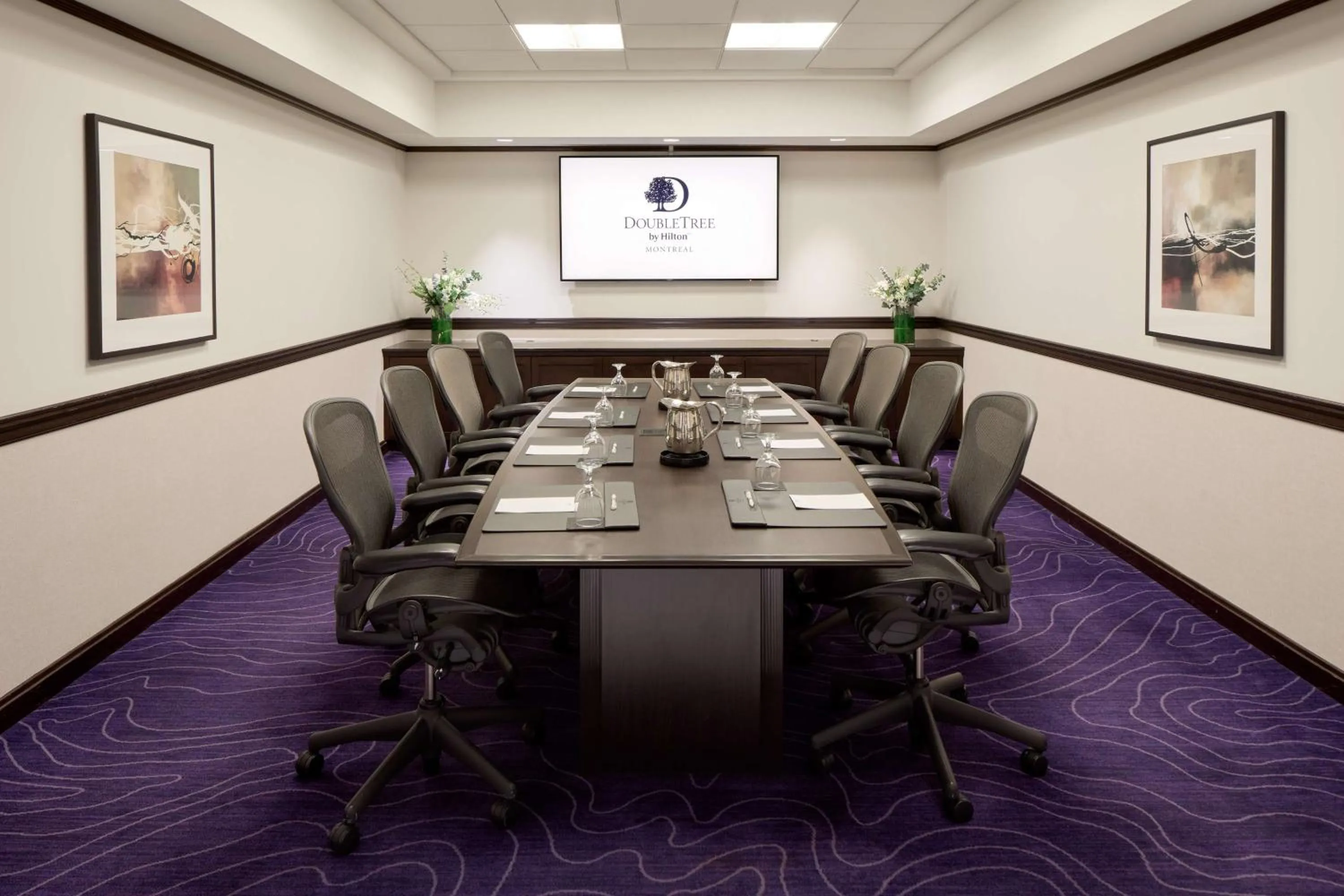 Meeting/conference room in DoubleTree By Hilton Montreal