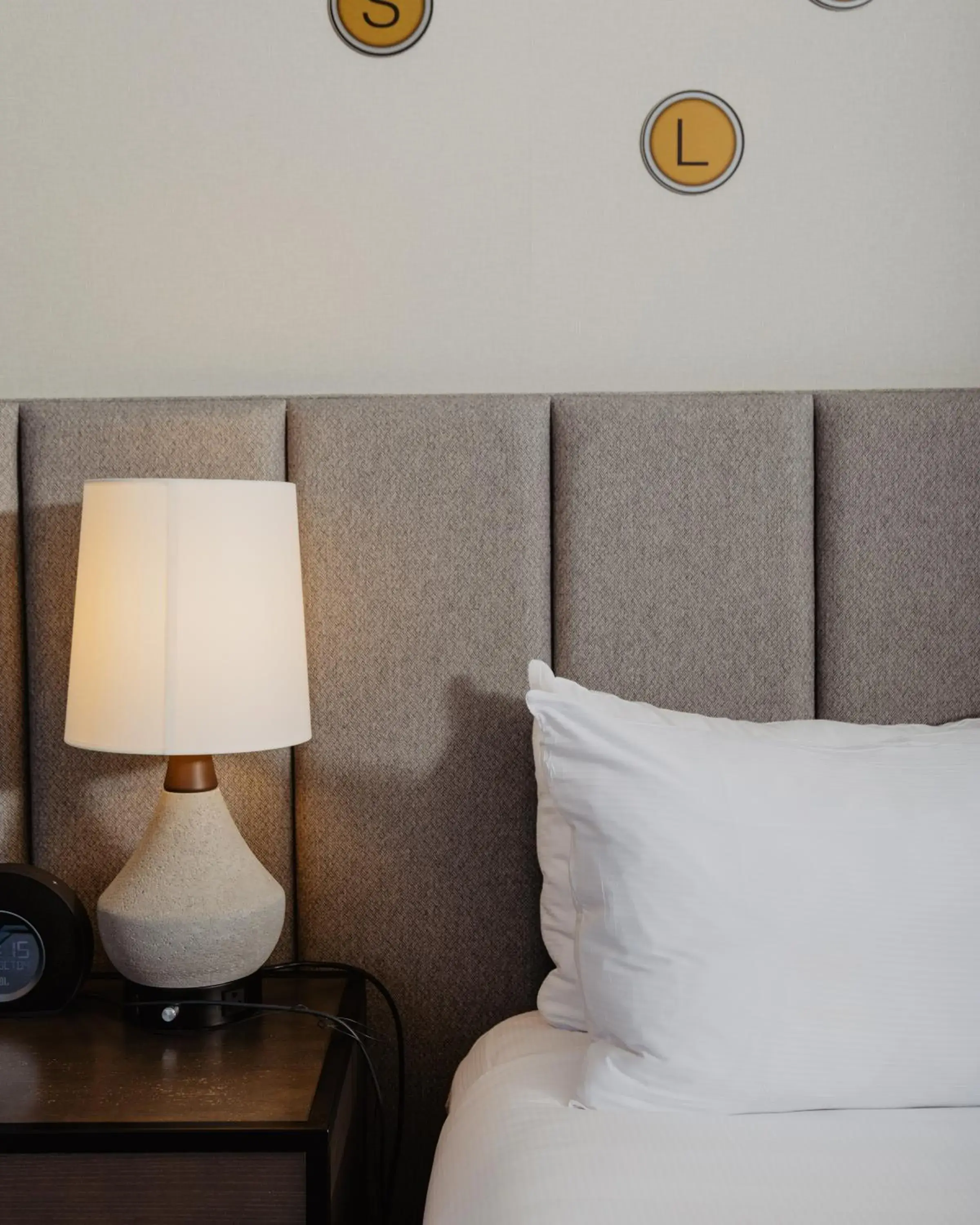 Queen Room with Two Queen Beds in DoubleTree By Hilton Montreal Queen Room with Two Queen Beds in DoubleTree By Hilton Montreal