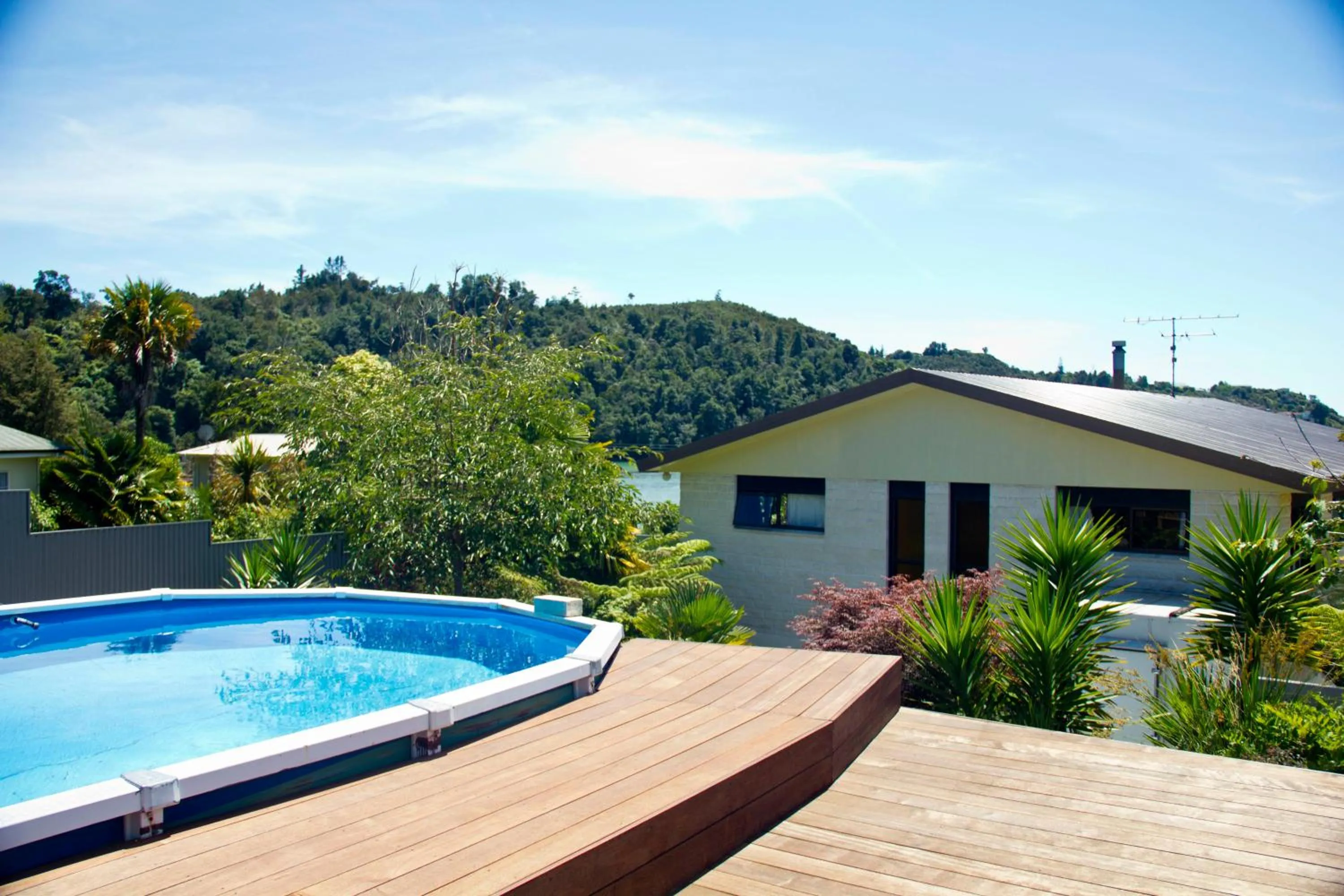 Property building in Abel Tasman Kaiteriteri B & B