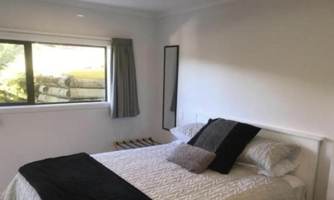 Bedroom, Bed in Abel Tasman Kaiteriteri B & B