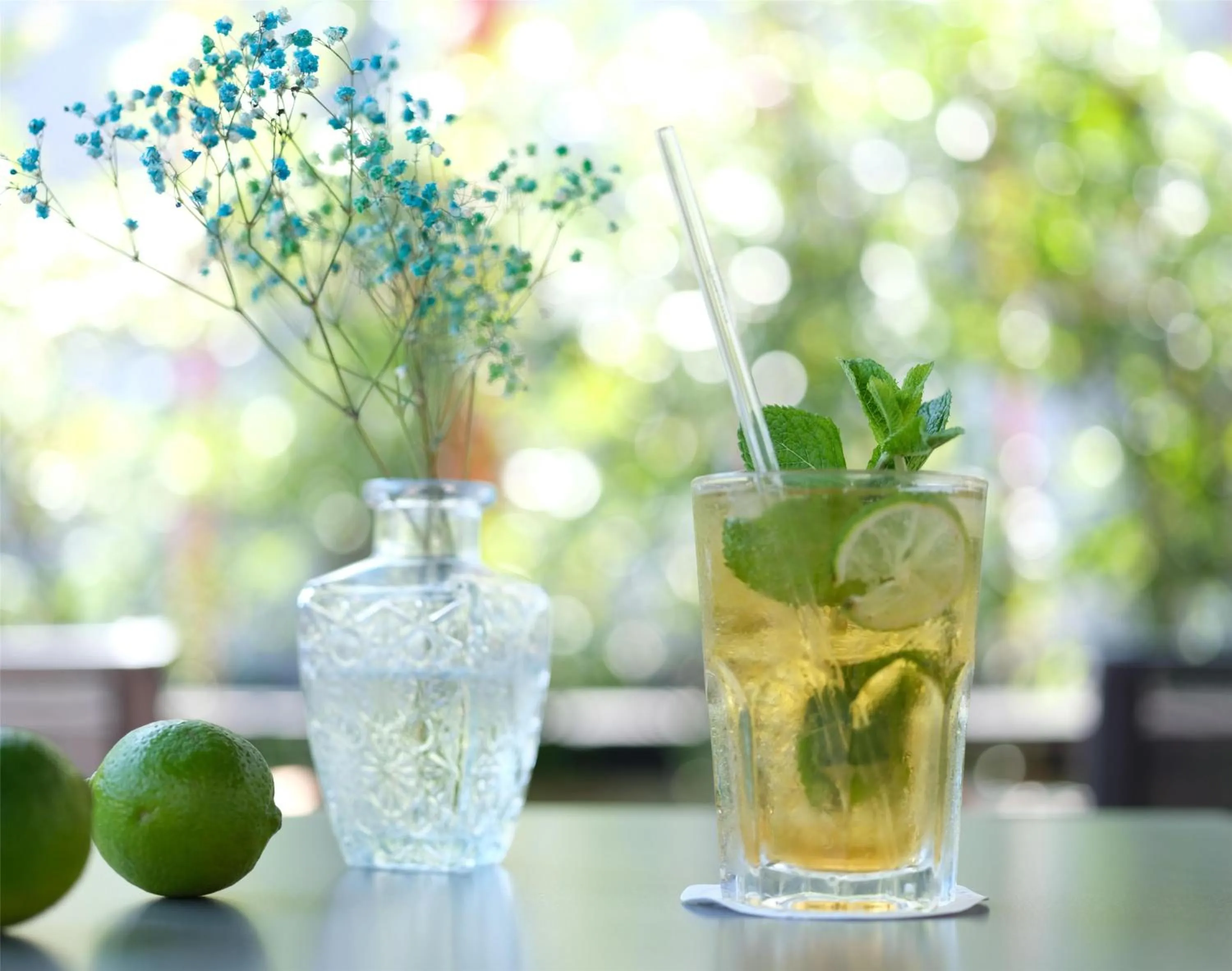 Lounge or bar in Park Inn by Radisson Luxembourg City