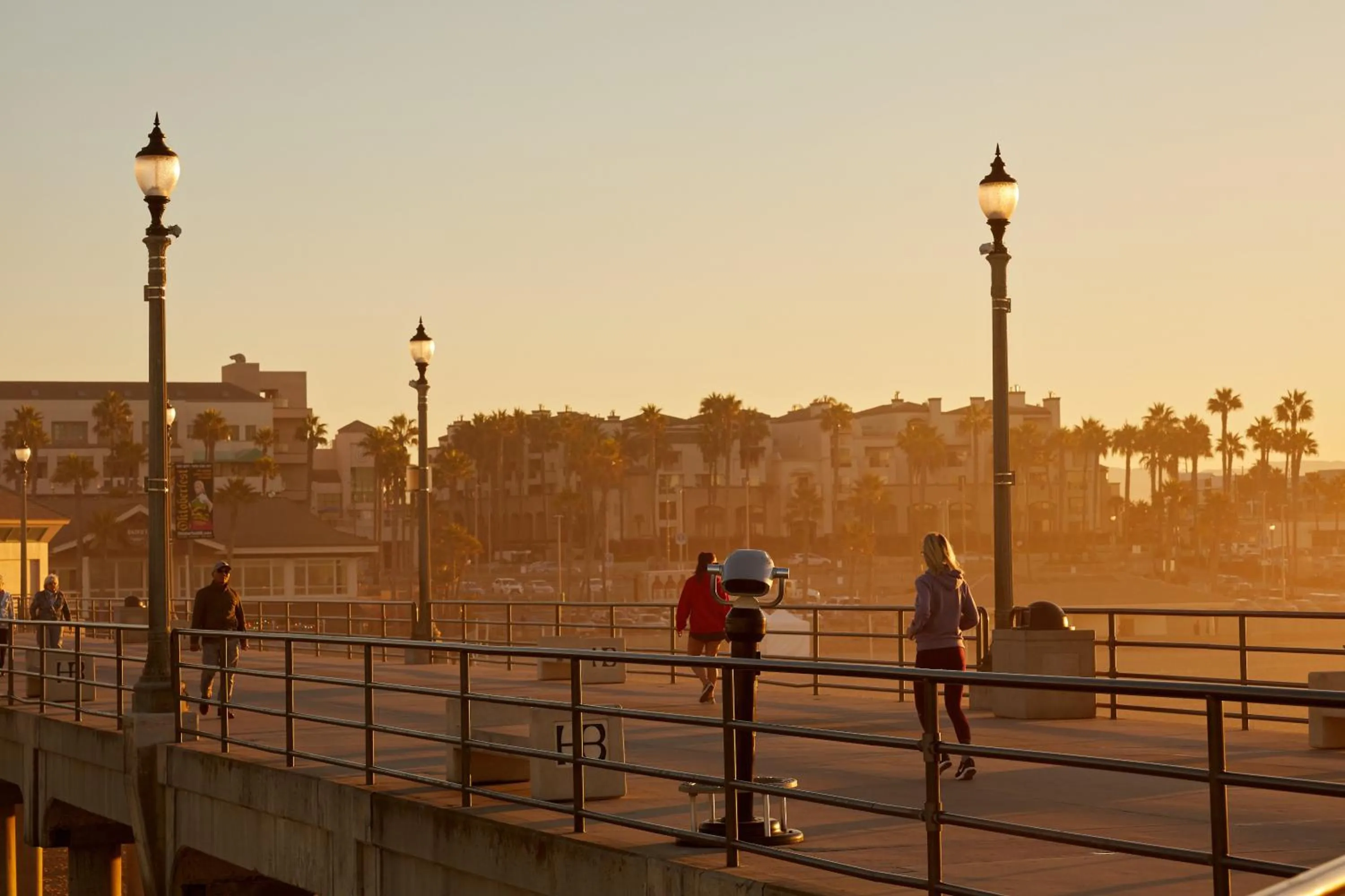 Property building in Kimpton Shorebreak Huntington Beach Resort by IHG