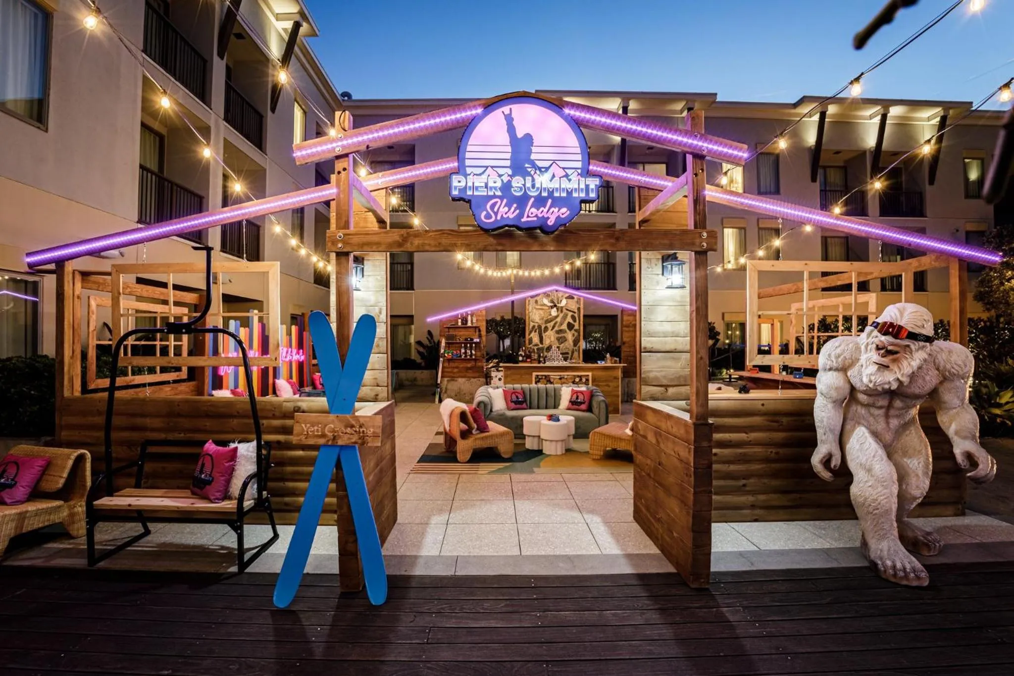 Decorative detail in Kimpton Shorebreak Huntington Beach Resort by IHG