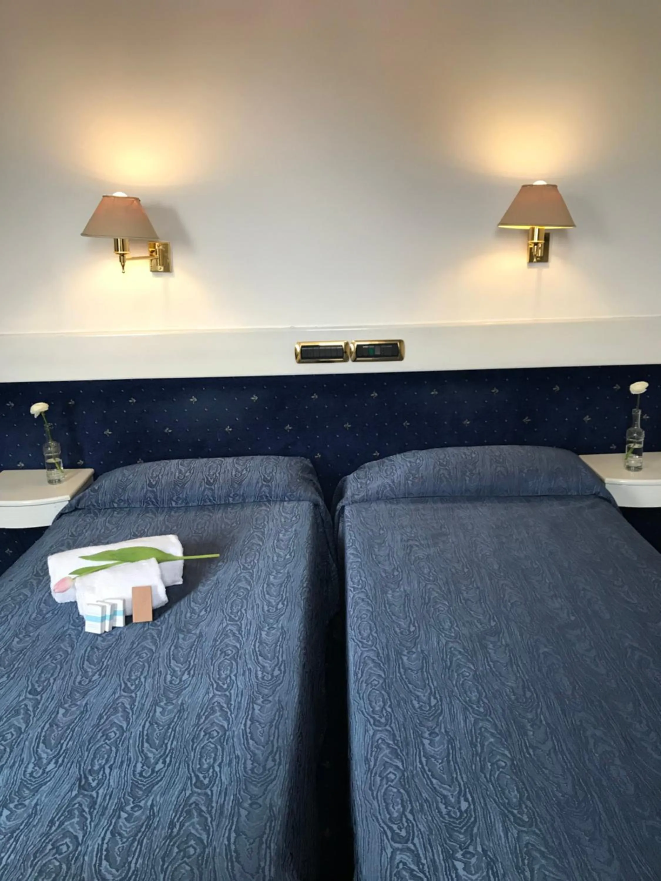 Photo of the whole room, Bed in Eurohotel