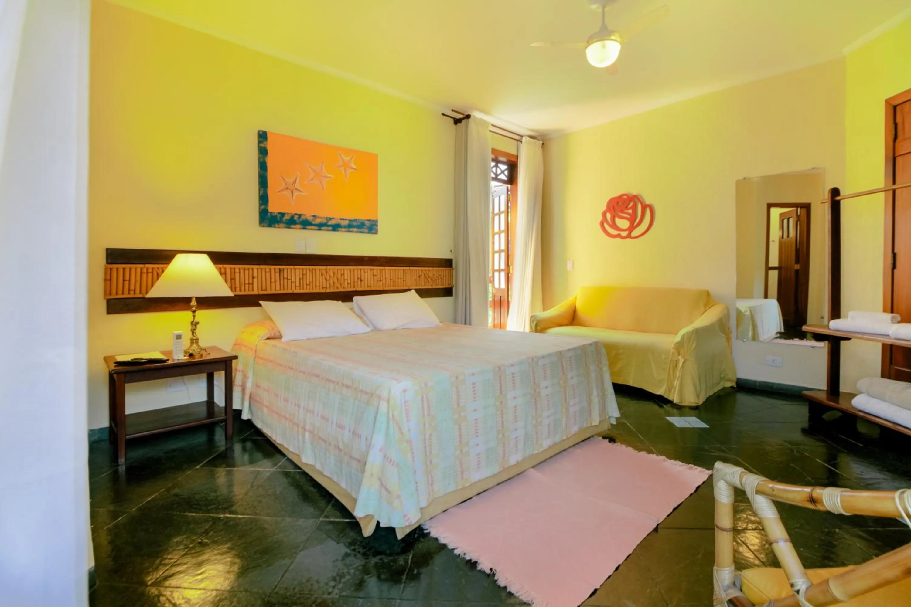 Bed in VELINN Pousada Ponta do Pequeah