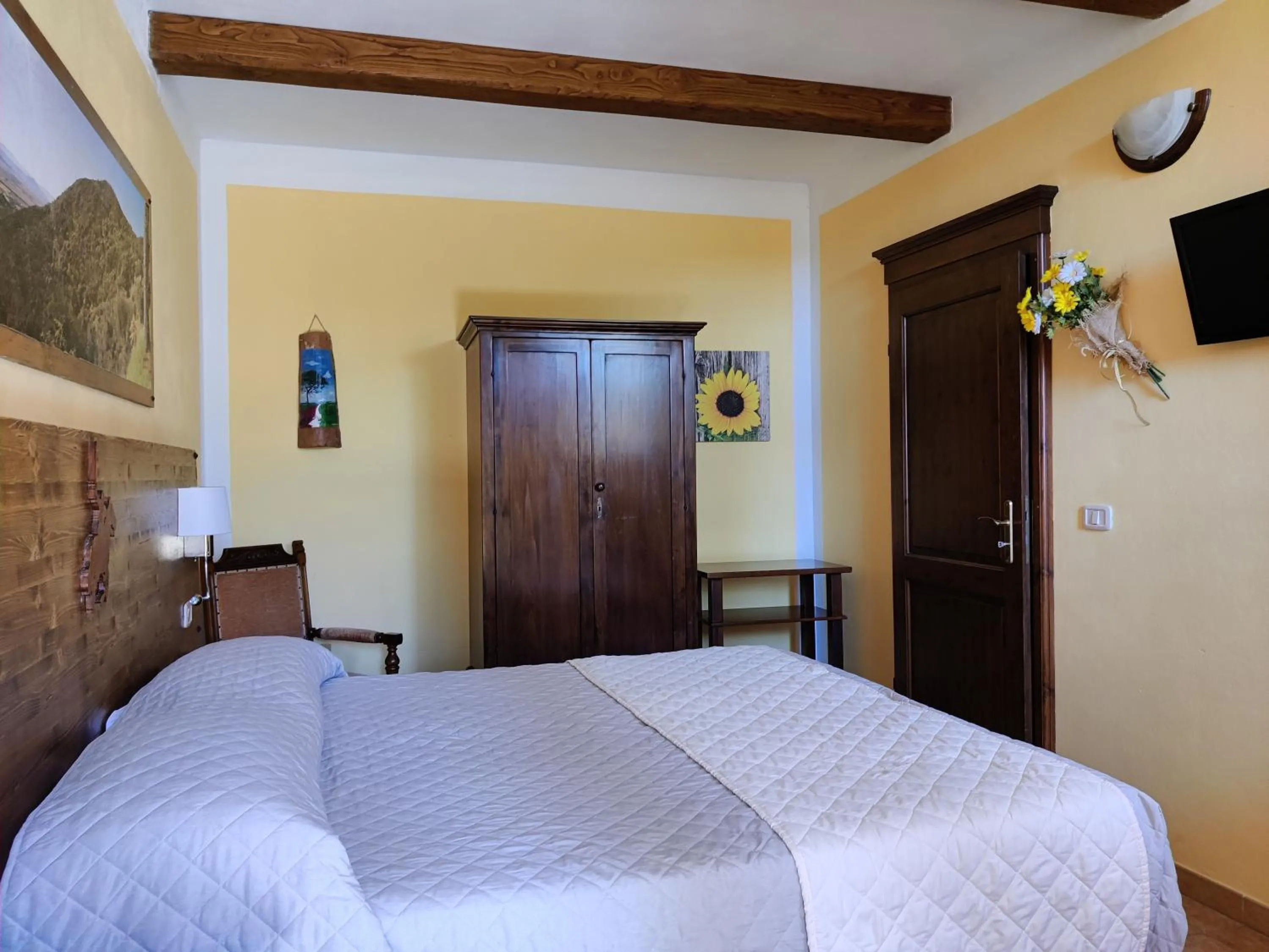 Photo of the whole room in Locanda Mossa Dei Barbari