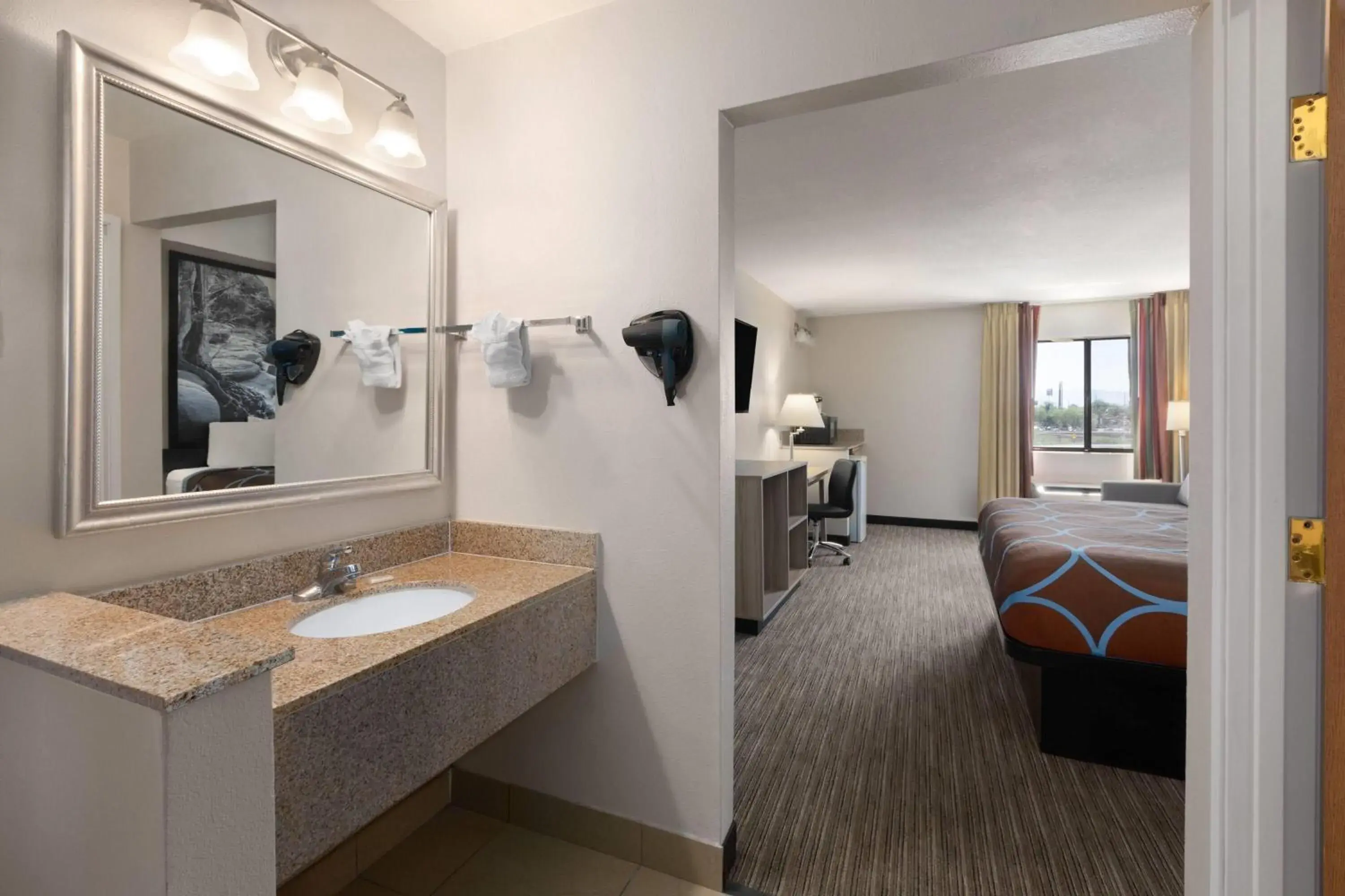 King Studio Suite - Non-Smoking in Super 8 by Wyndham Tucson/Grant Road Area AZ King Studio Suite - Non-Smoking in Super 8 by Wyndham Tucson/Grant Road Area AZ