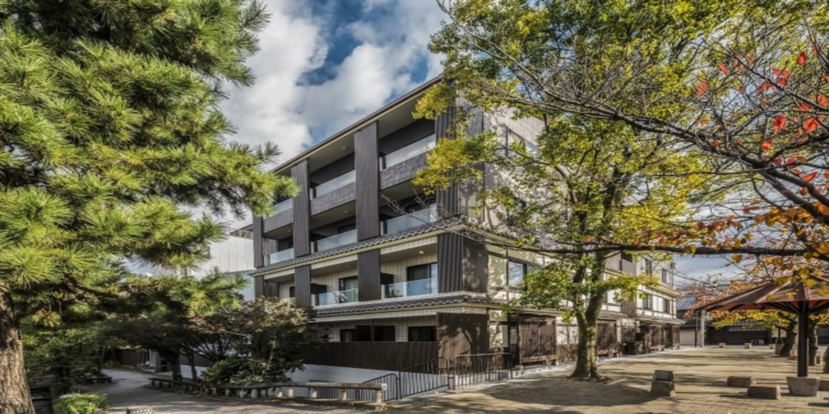 Property building in Hotel Alza Kyoto