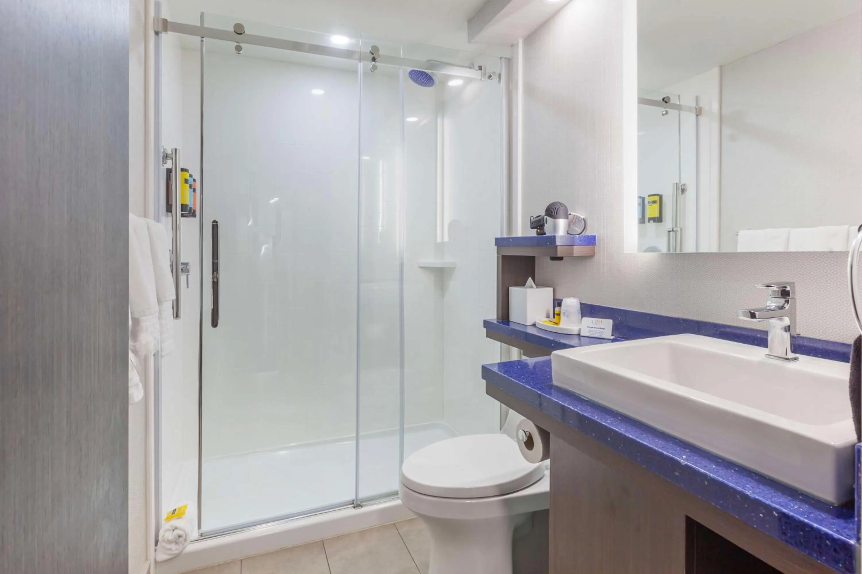 Bathroom in GLō Best Western Mississauga Corporate Centre