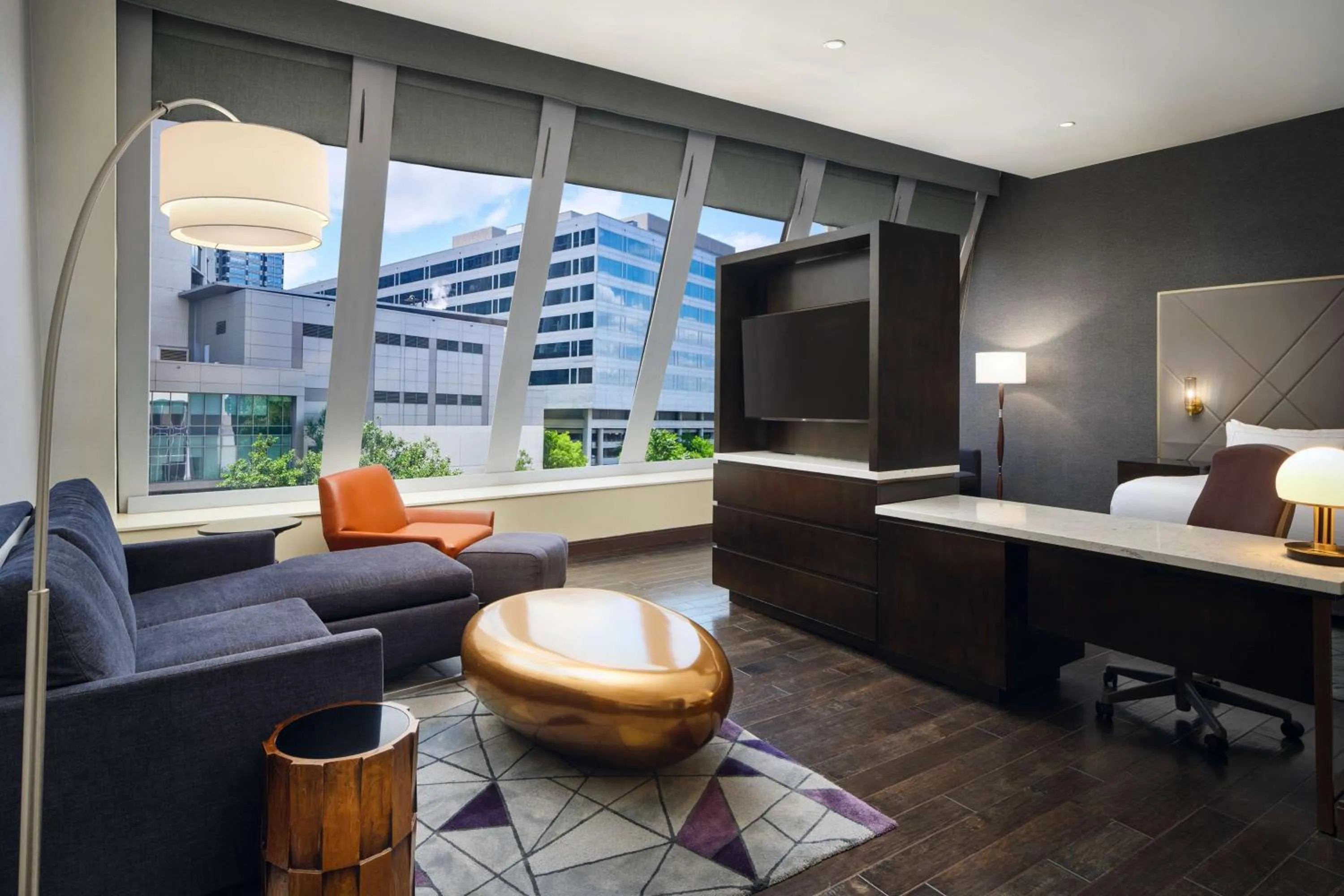 Living room in Hilton Atlanta