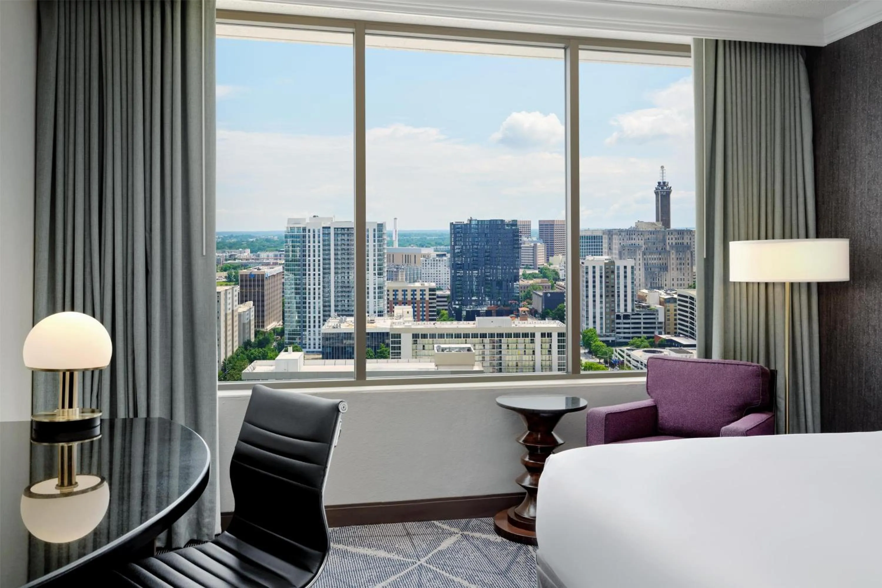 Bed in Hilton Atlanta