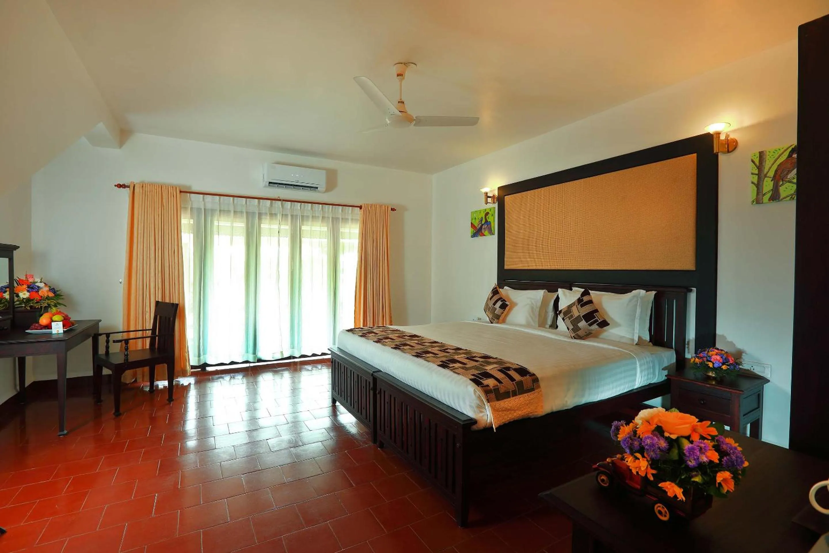 Bed in Nihara Resort and Spa Cochin