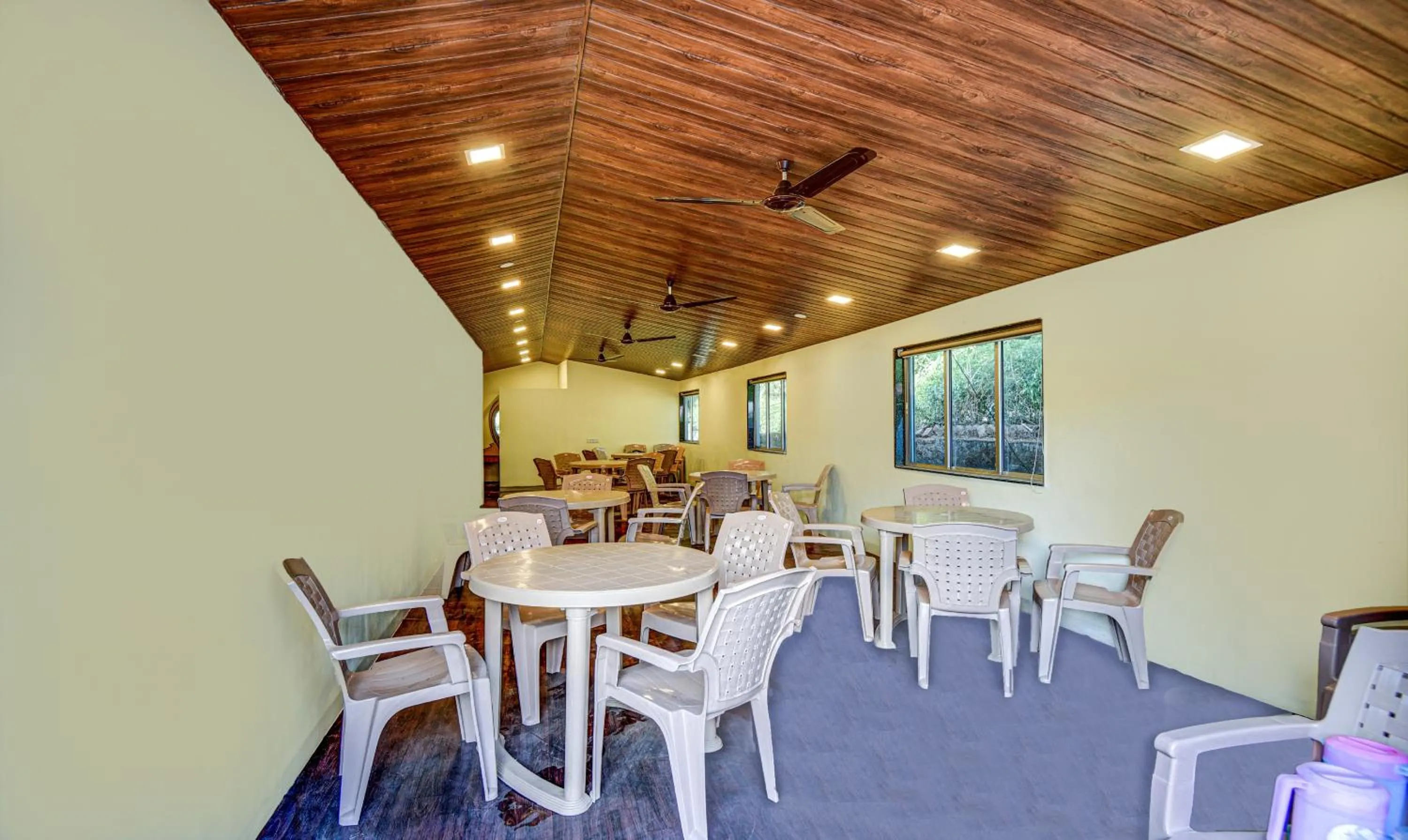 Seating area in Treebo JP Cottage