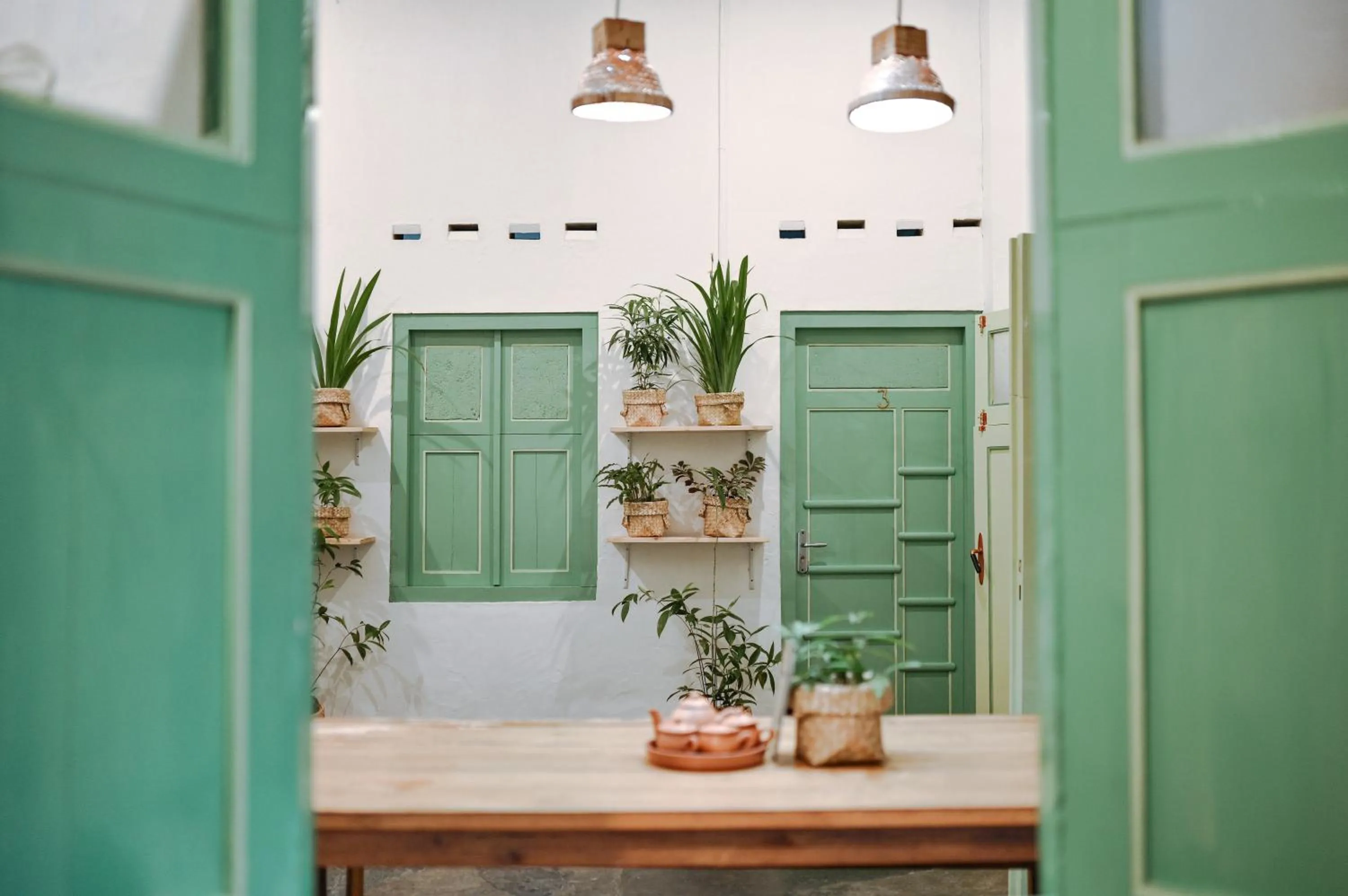 Dining area in Snooze