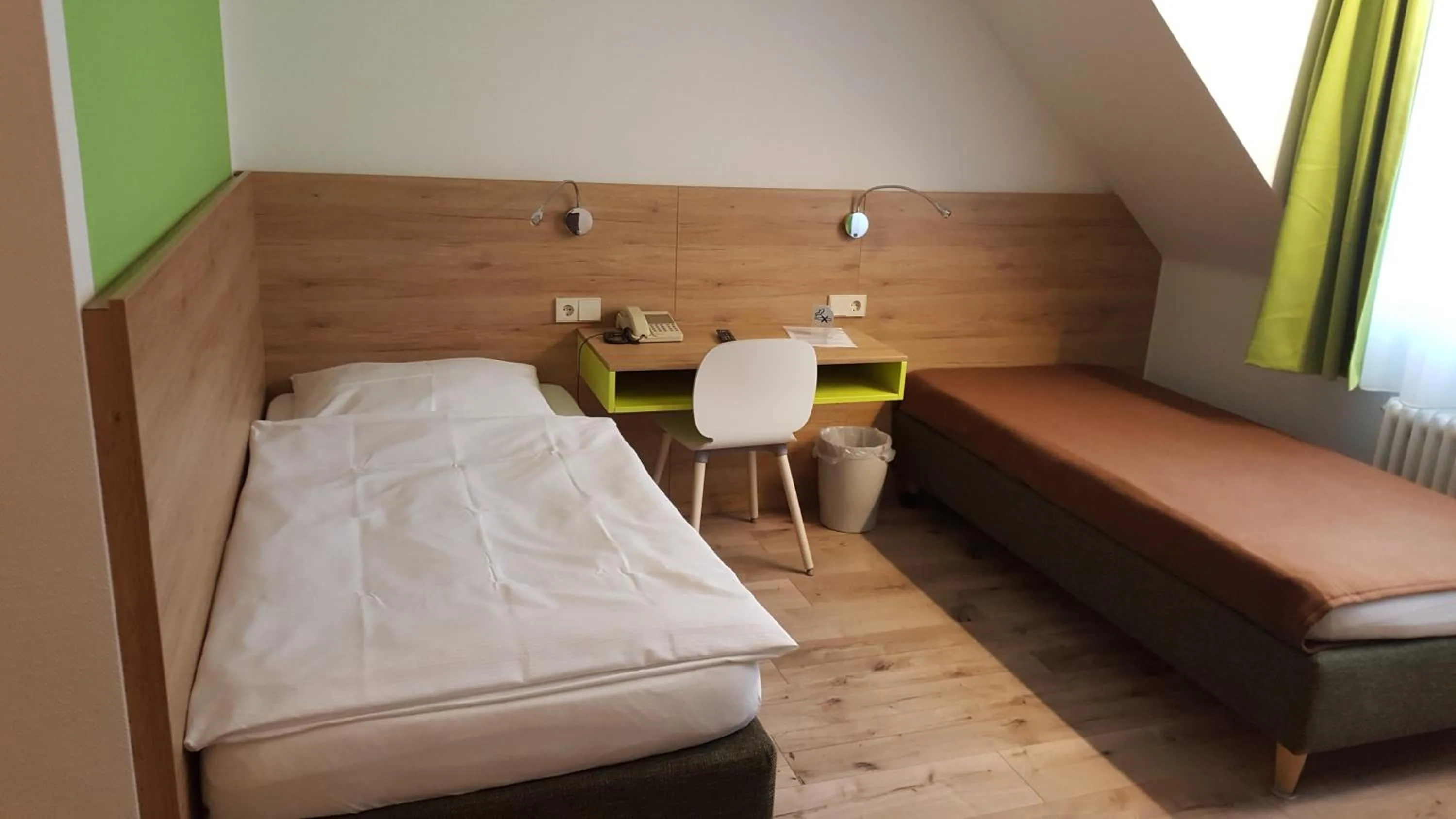 Bed in Gästehaus Ruh - Non-Smoking