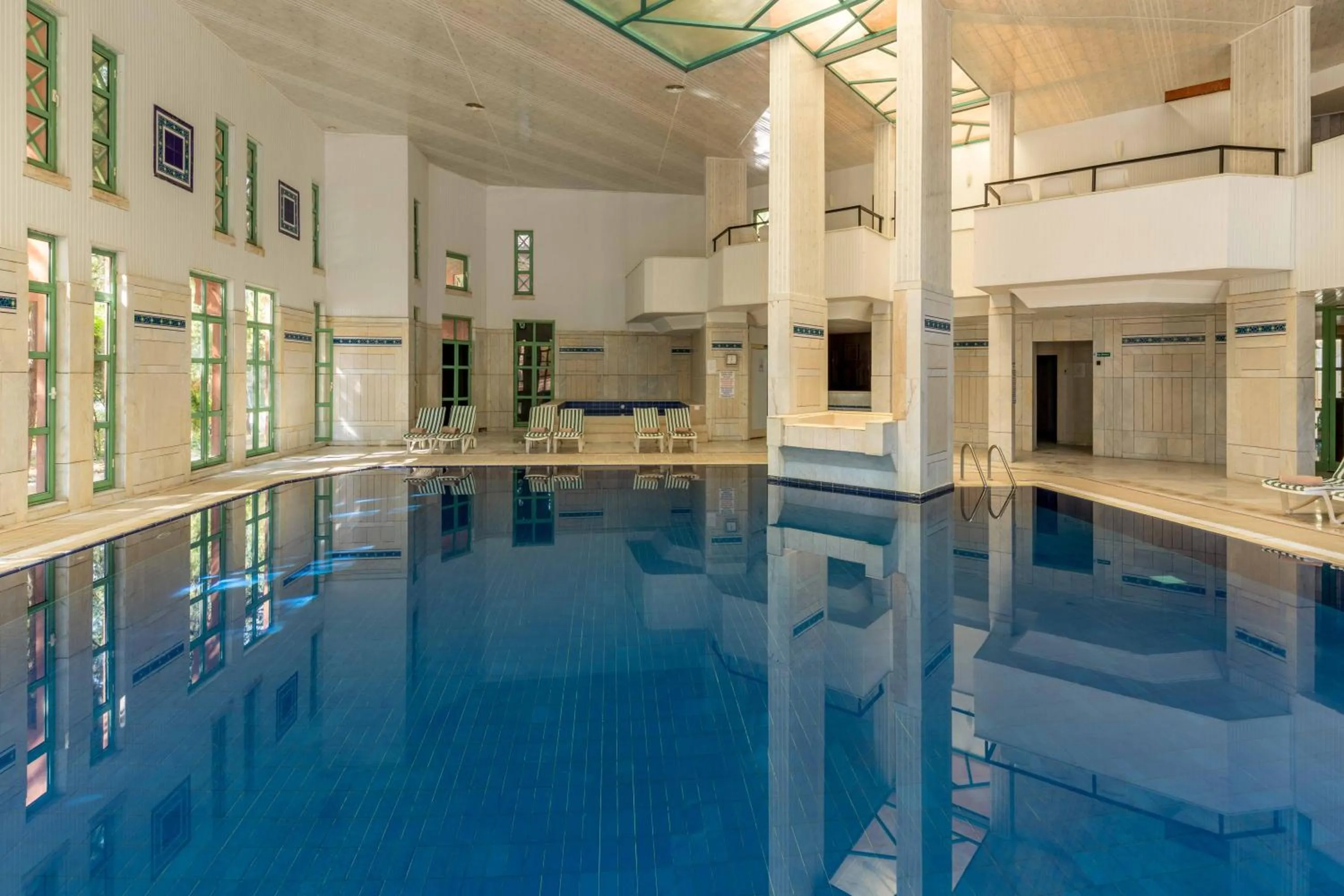 Swimming pool in Polat Thermal Hotel