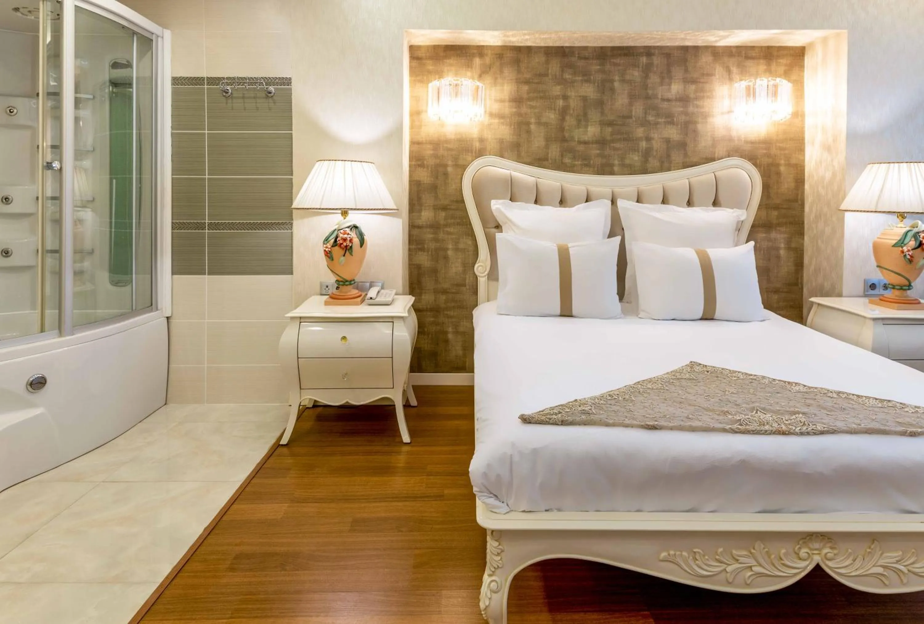 Bedroom, Bed in Polat Thermal Hotel