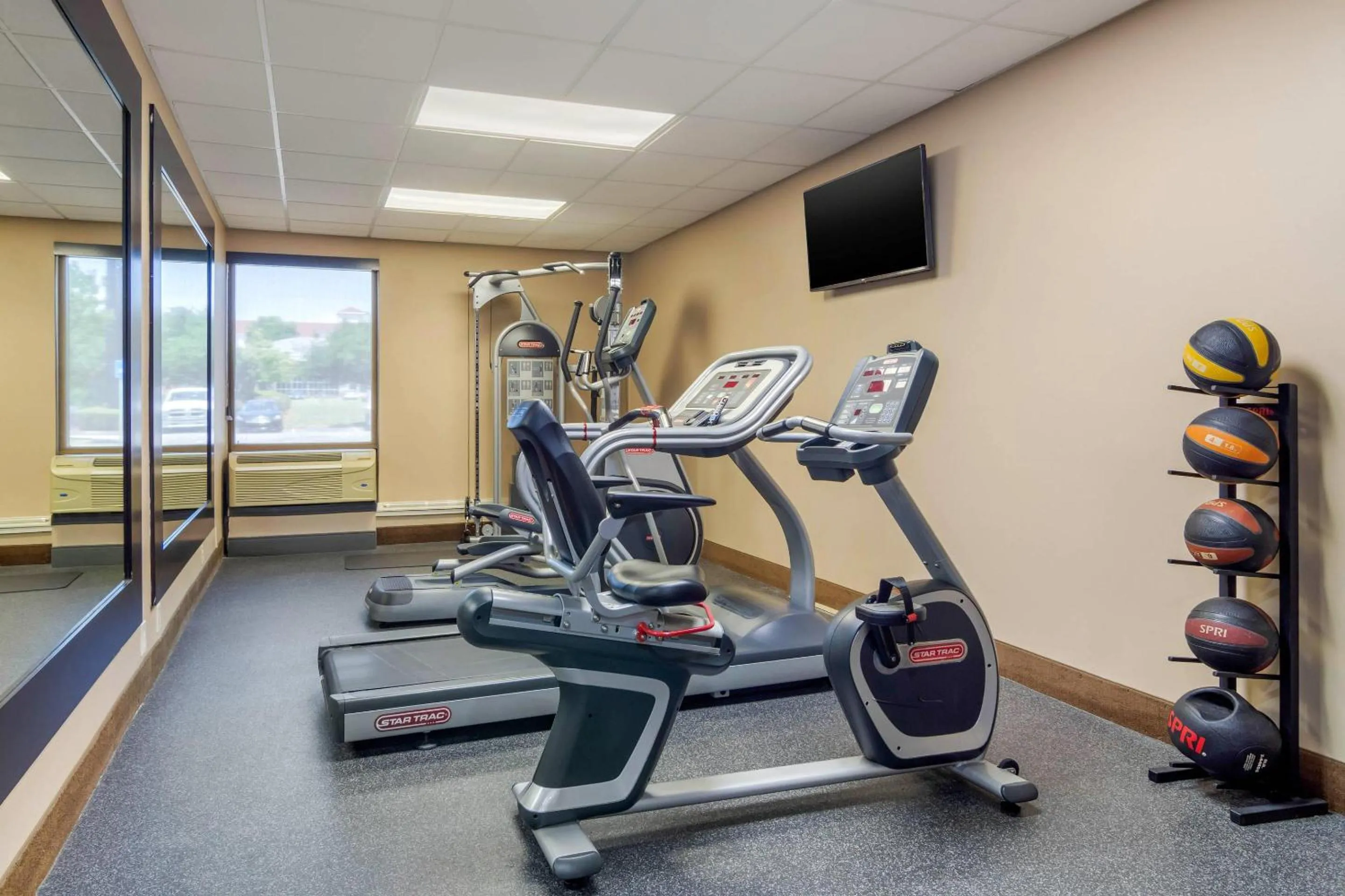 Fitness centre/facilities in Comfort Inn Atlanta Airport