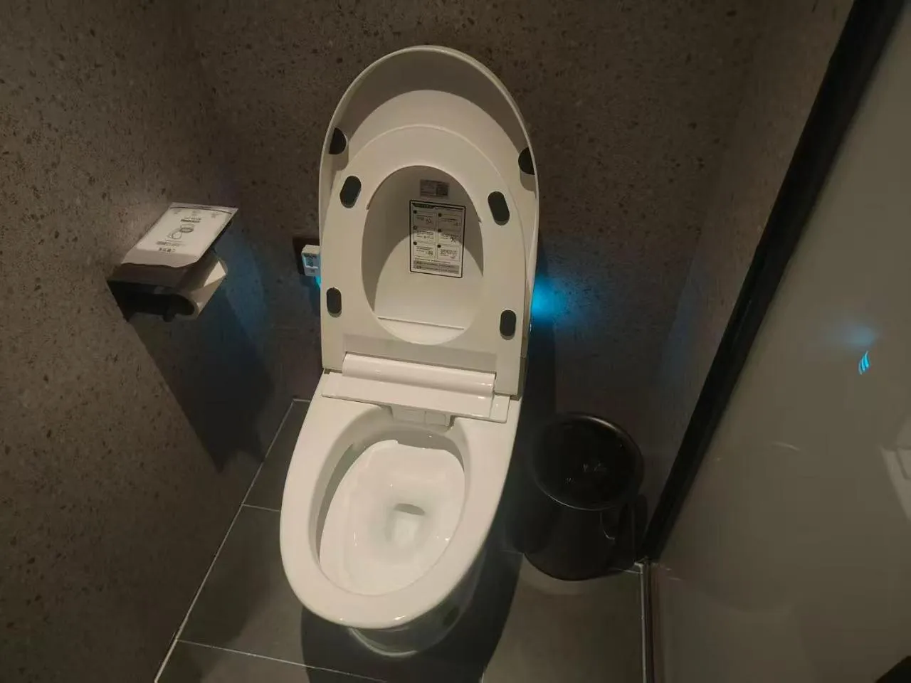 Toilet in Waito Hotel Yuexiu Park Guangzhou