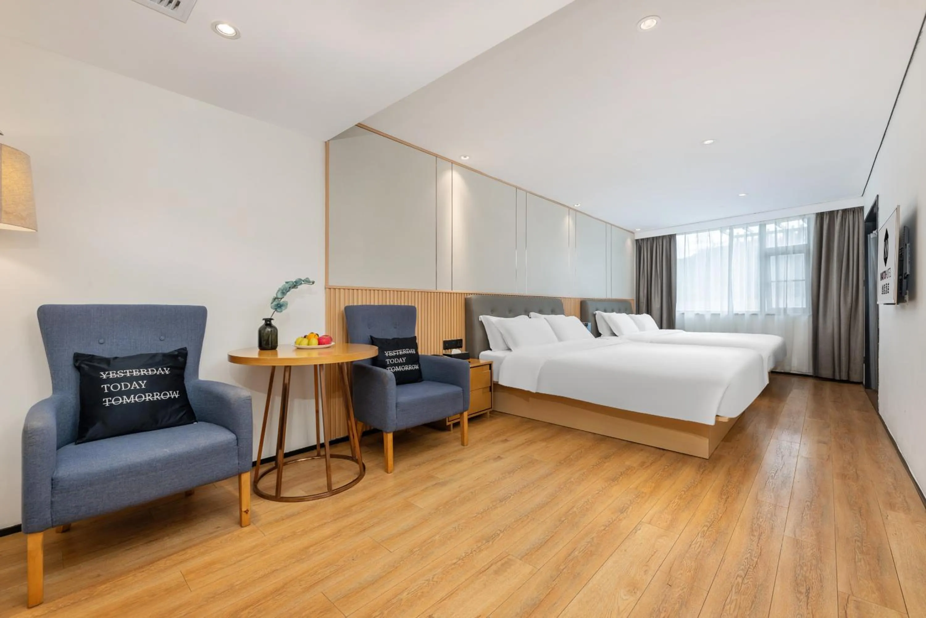 Photo of the whole room, Bed in Waito Hotel Yuexiu Park Guangzhou