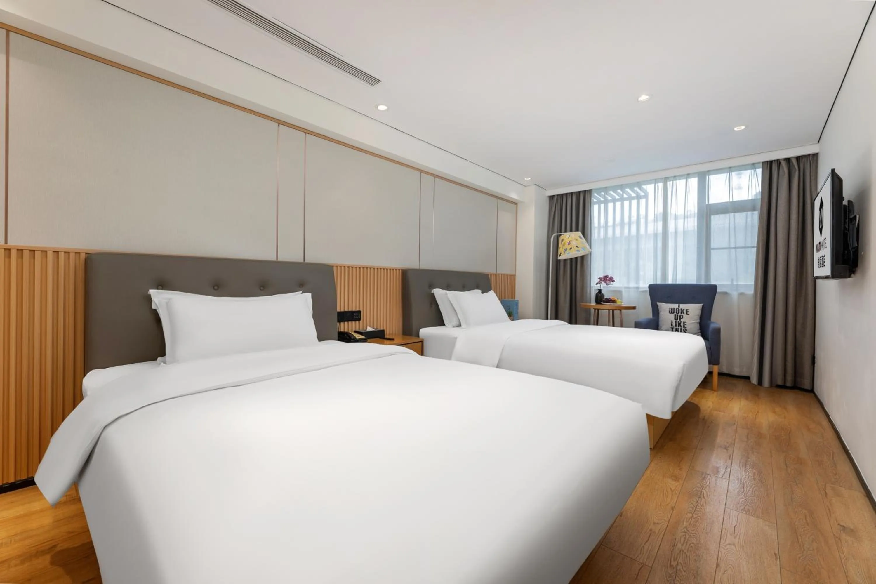 Photo of the whole room, Bed in Waito Hotel Yuexiu Park Guangzhou