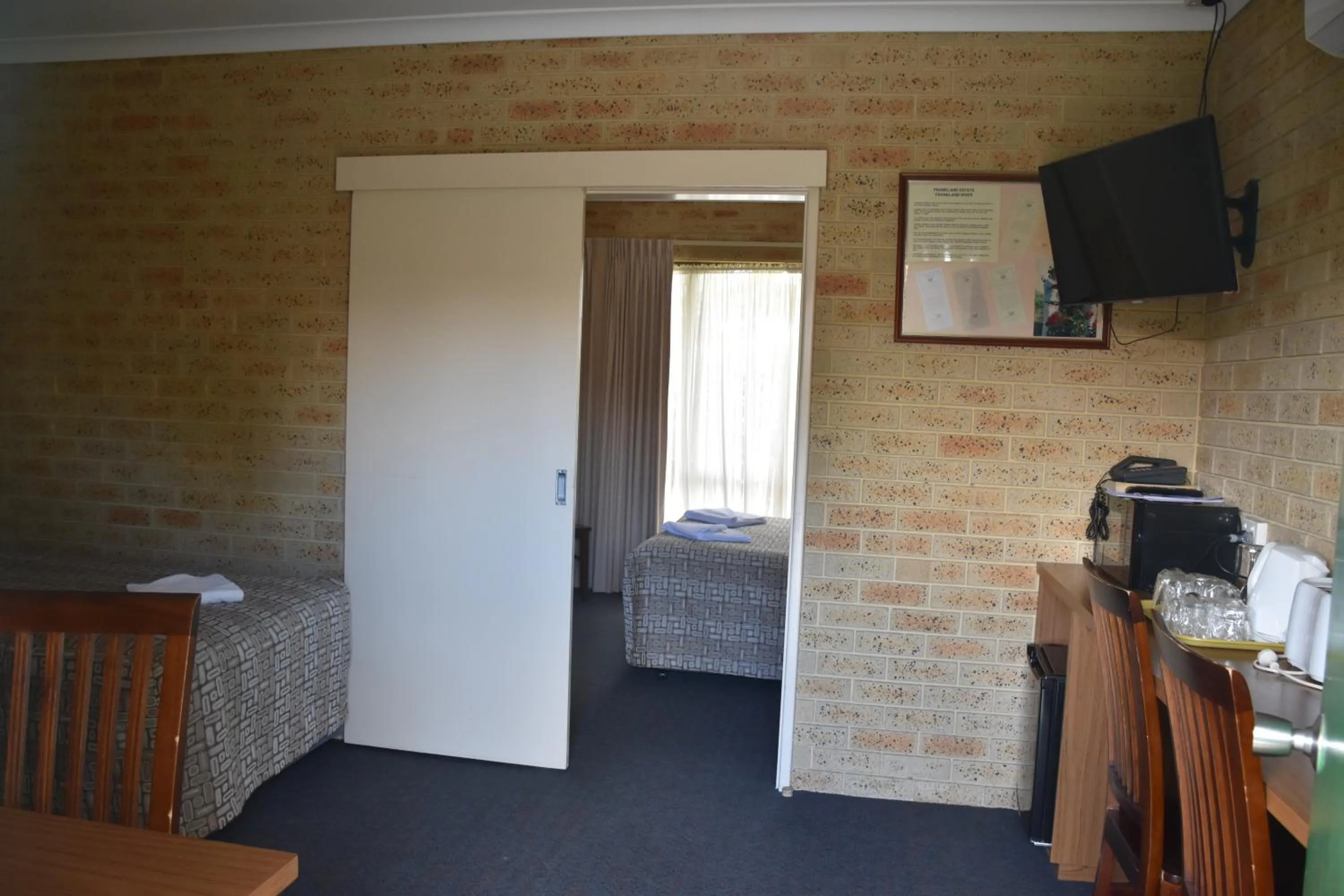 Bed in Mount Barker Valley Views Motel & Chalets, Western Australia